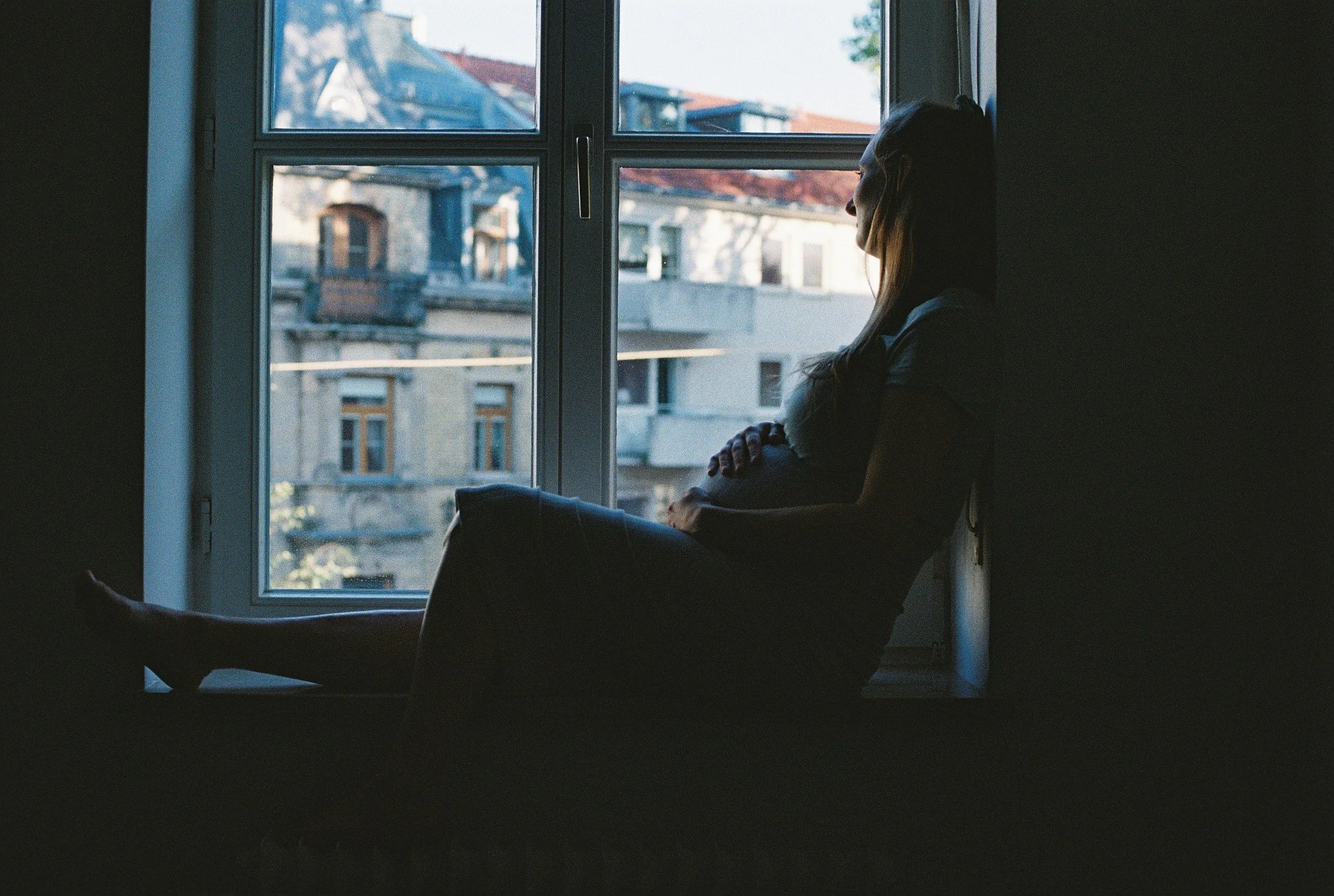 Babybauch Shooting, Moody, analog