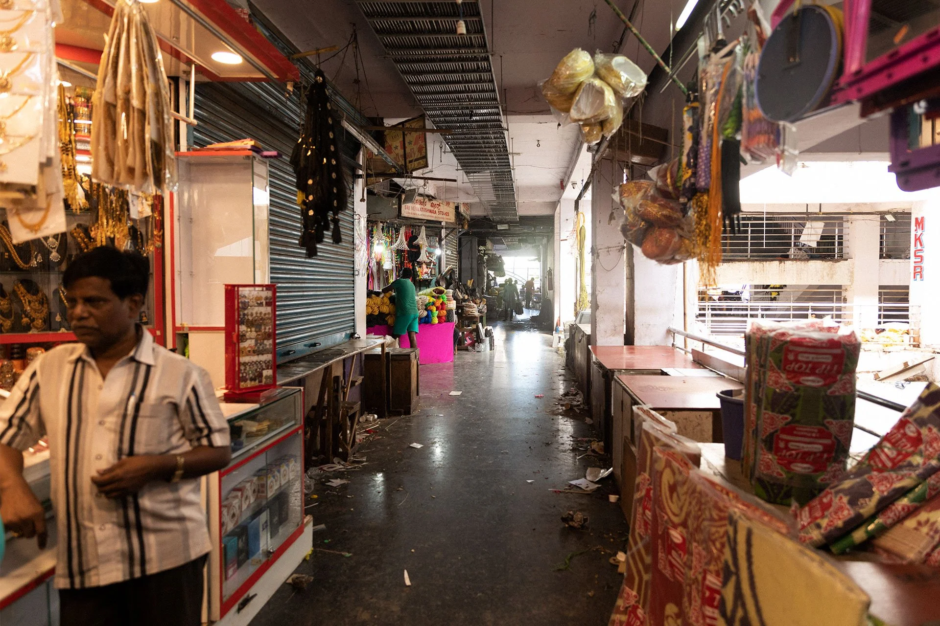 2023_04_Indien_Bangalore_Flower_Market_018.jpeg