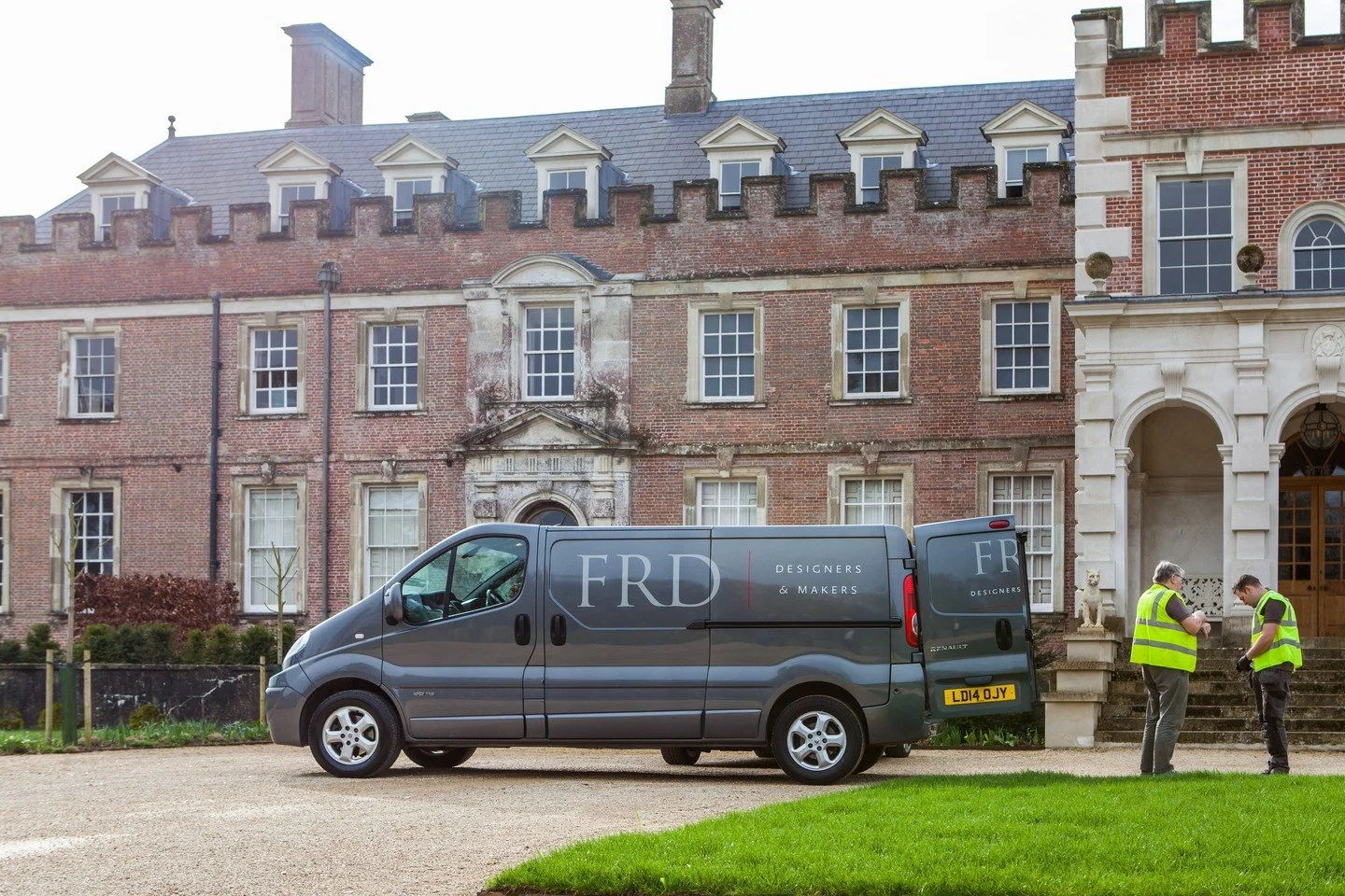 We have worked in many period properties and estates over the years.  Projects have included internal and external lighting, staircases, balustrades, doorhandles, handrails and candelabra.⁠
⁠
We are lucky enough to call one such estate home. FRD has 