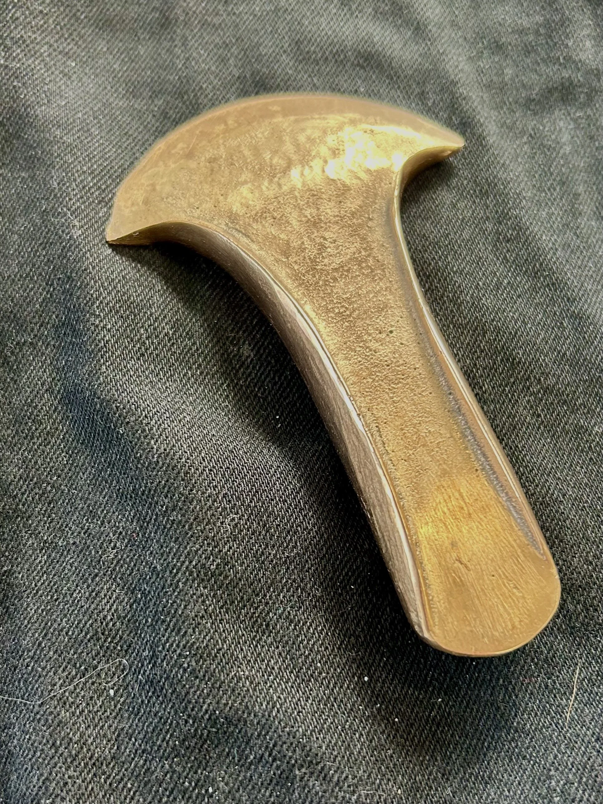 A bronze component part