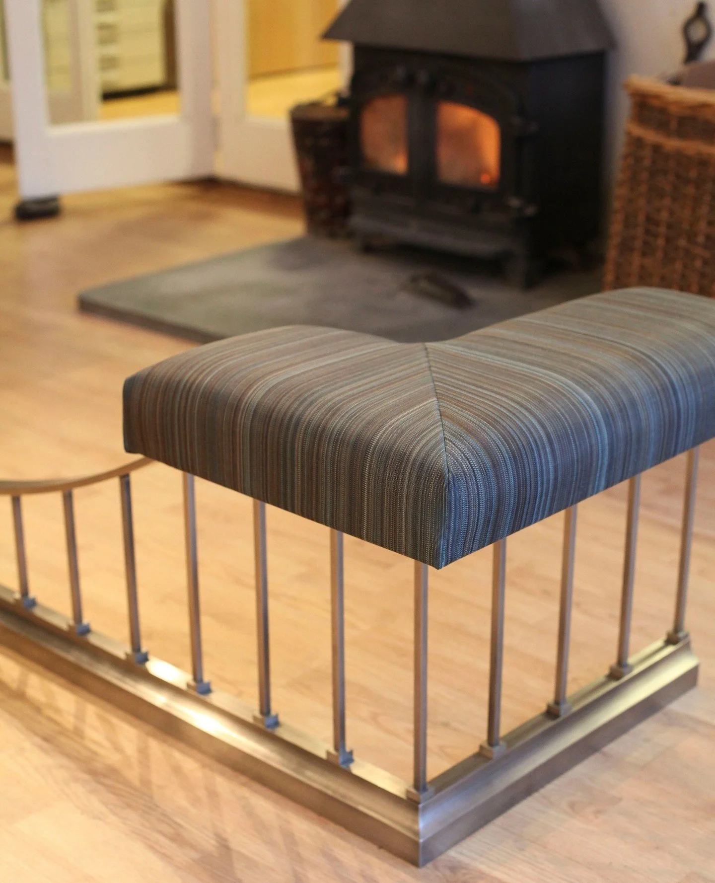 Originally designed as a guard to stop logs, embers and ash rolling on to the floor; the fireplace club fender is a welcome addition for any open fire. ⁠
⁠
This bespoke design incorporates a small upholstered seat offering the perfect place to perch 