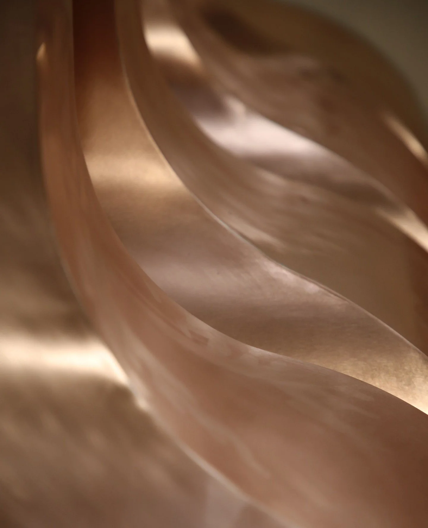 Liquid copper, caught mid-flow.⁠
⁠
This detail celebrates how metal softens and curves. Each contour holds the trace of the maker&rsquo;s hand, revealing a surface that shifts with light.⁠
⁠