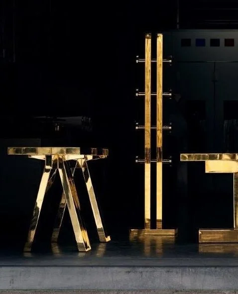 Looking back at a pre-pandemic project we worked on for @tomdixonstudio.  It included tables, a shelf stand and book stand all made in our Dorset workshop using highly polished brass. ⁠
⁠