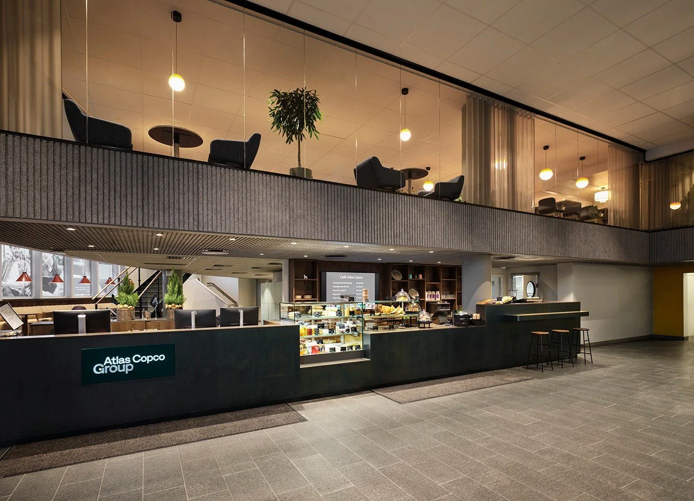 Det ikoniska Atlas Copco-huset ligger beläget i Sickla i Stockholm och har huserat företaget sedan 2011. Projektet omfattar i den första etappen 2200 m² fördelat på tre plan och fokus har legat på utvecklingen av