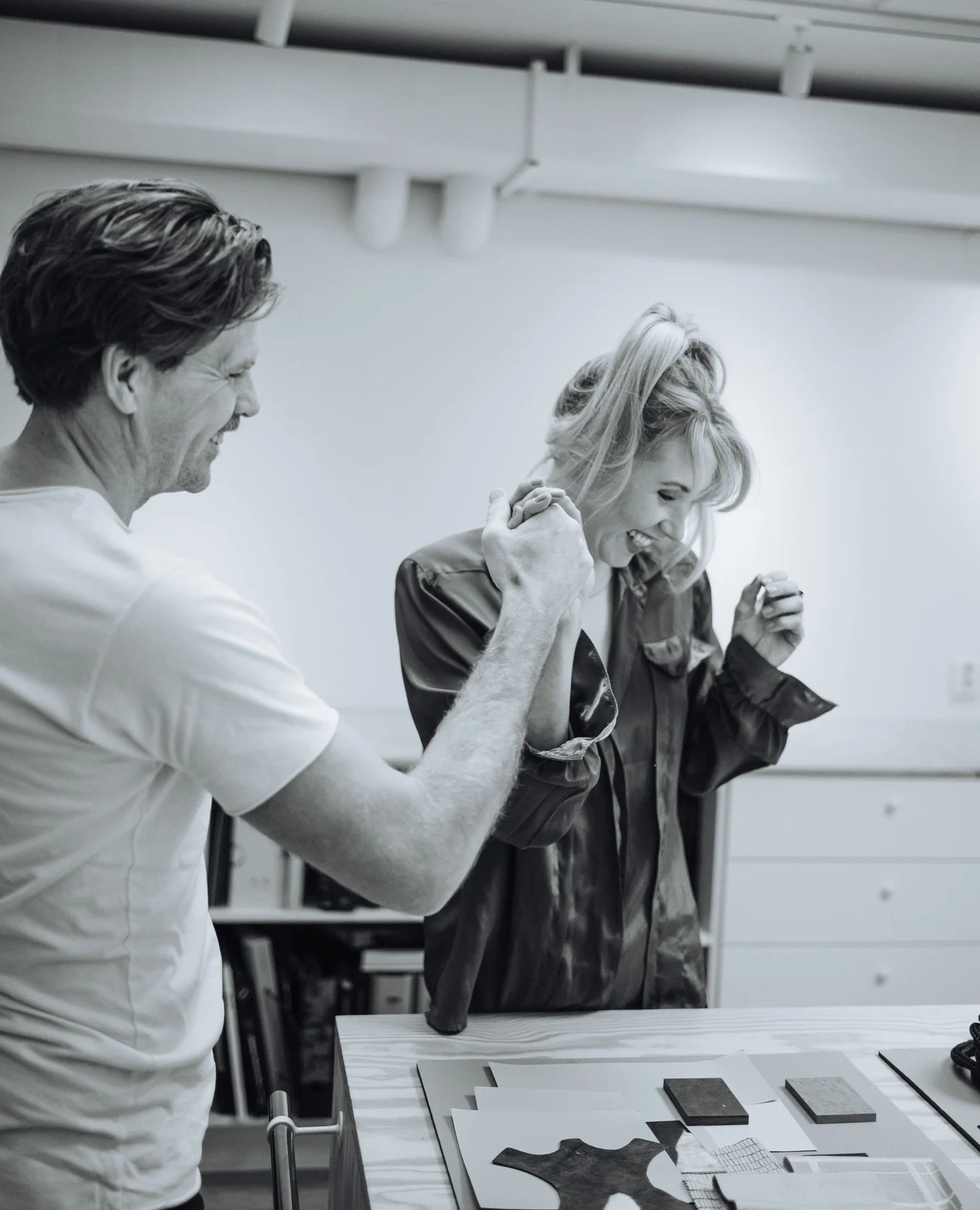 V&aring;ra kollegor Christoffer och Lovisa &auml;r nu licenserade HI-coacher!⁠
⁠
HI st&aring;r f&ouml;r H&aring;llbar Interi&ouml;r och &auml;r Sveriges f&ouml;rsta milj&ouml;m&auml;rkning som bed&ouml;mer och verifierar en hel byggnads interi&ouml;r