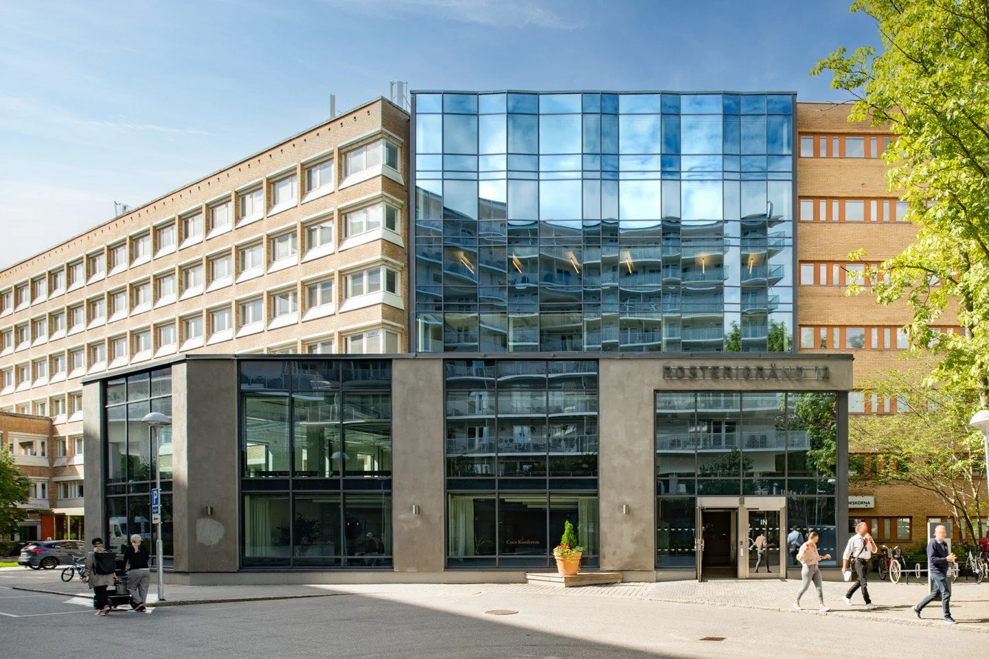 Kvarteret Rosteriet! I det h&auml;r projektet har Spectrum Arkitekter arbetat med att tillskapa yta och sammankoppla tv&aring; separata kontorsflyglar som var planerade utifr&aring;n ett &auml;ldre och mindre flexibelt arbetss&auml;tt. Genom en gemen