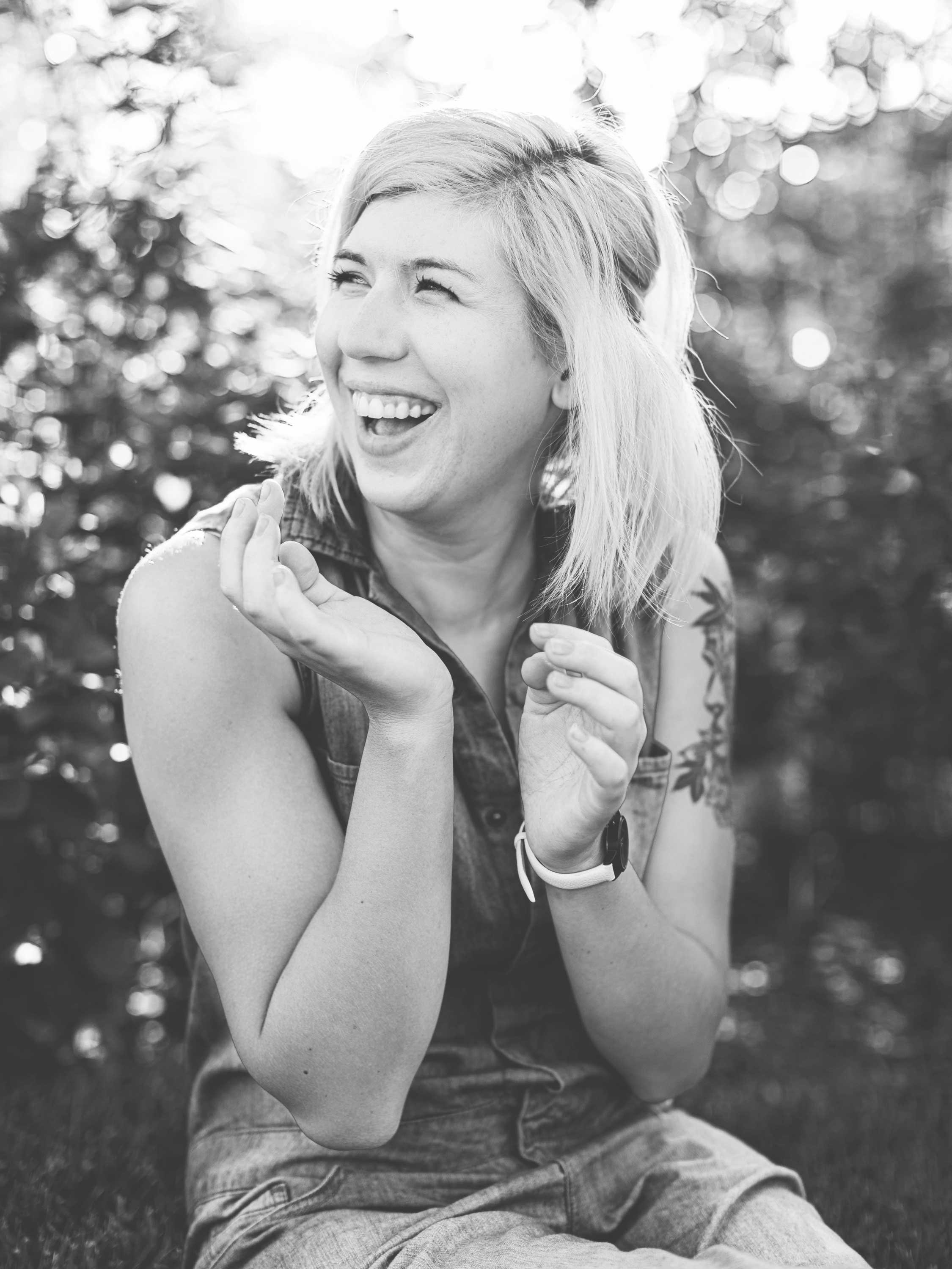 DEEP-Tours-Portrait-0U4R--oUzK4-unsplash.jpg
