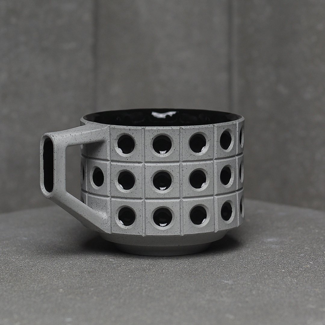 Black Brutalist cup with a handle