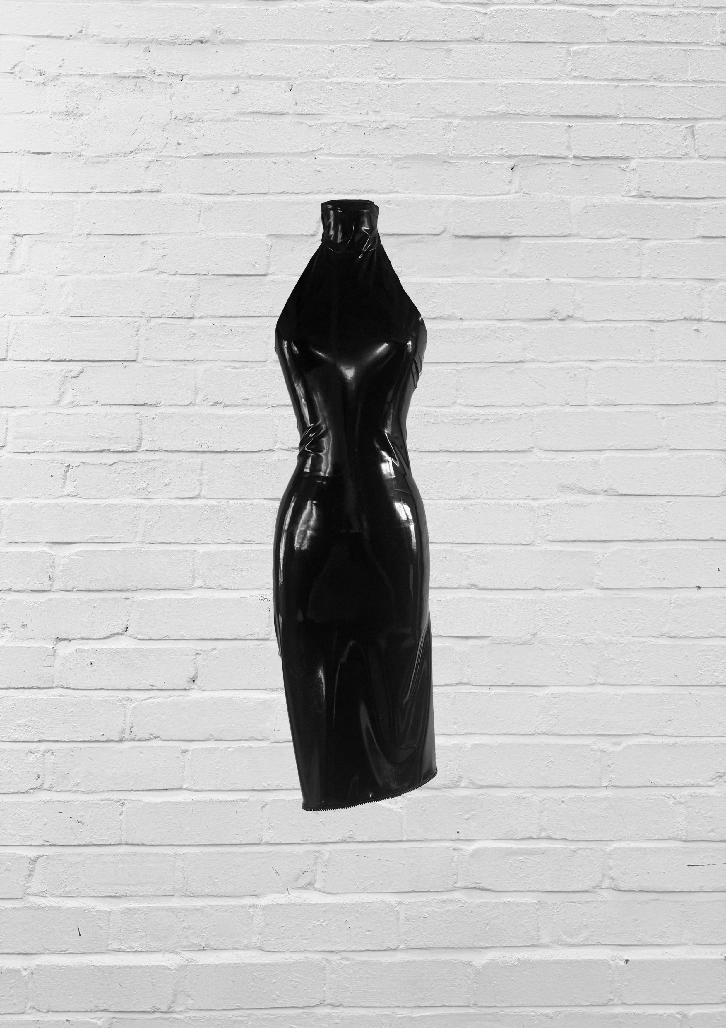 LATEX DRESS - BOTTOM ZIPPED OFF.png