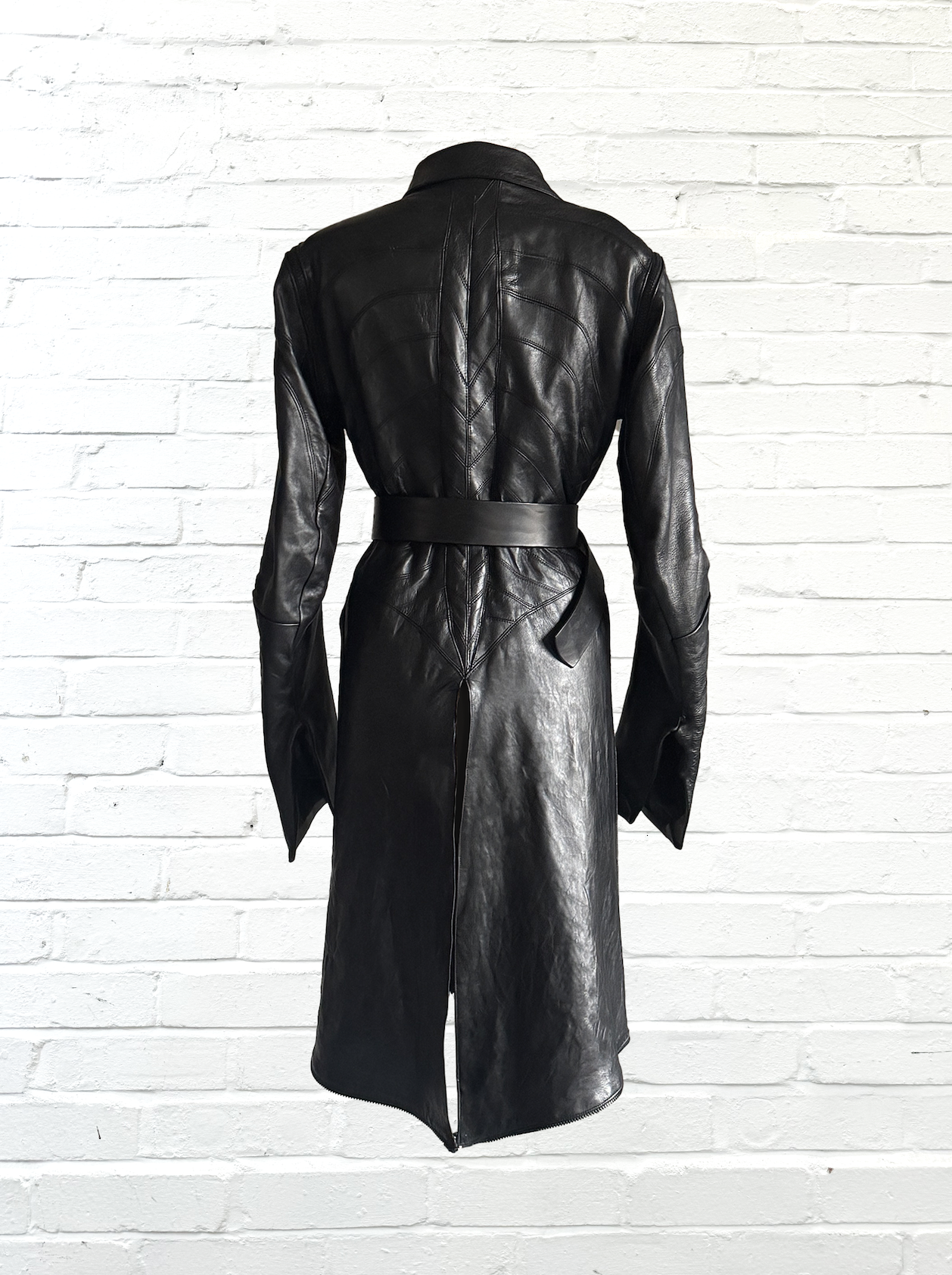 Prey '26 Black Leather Spine Transformable Midi Trench Coat — S/M