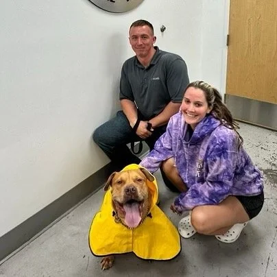 Boomer came prepared for the weather! ☔️