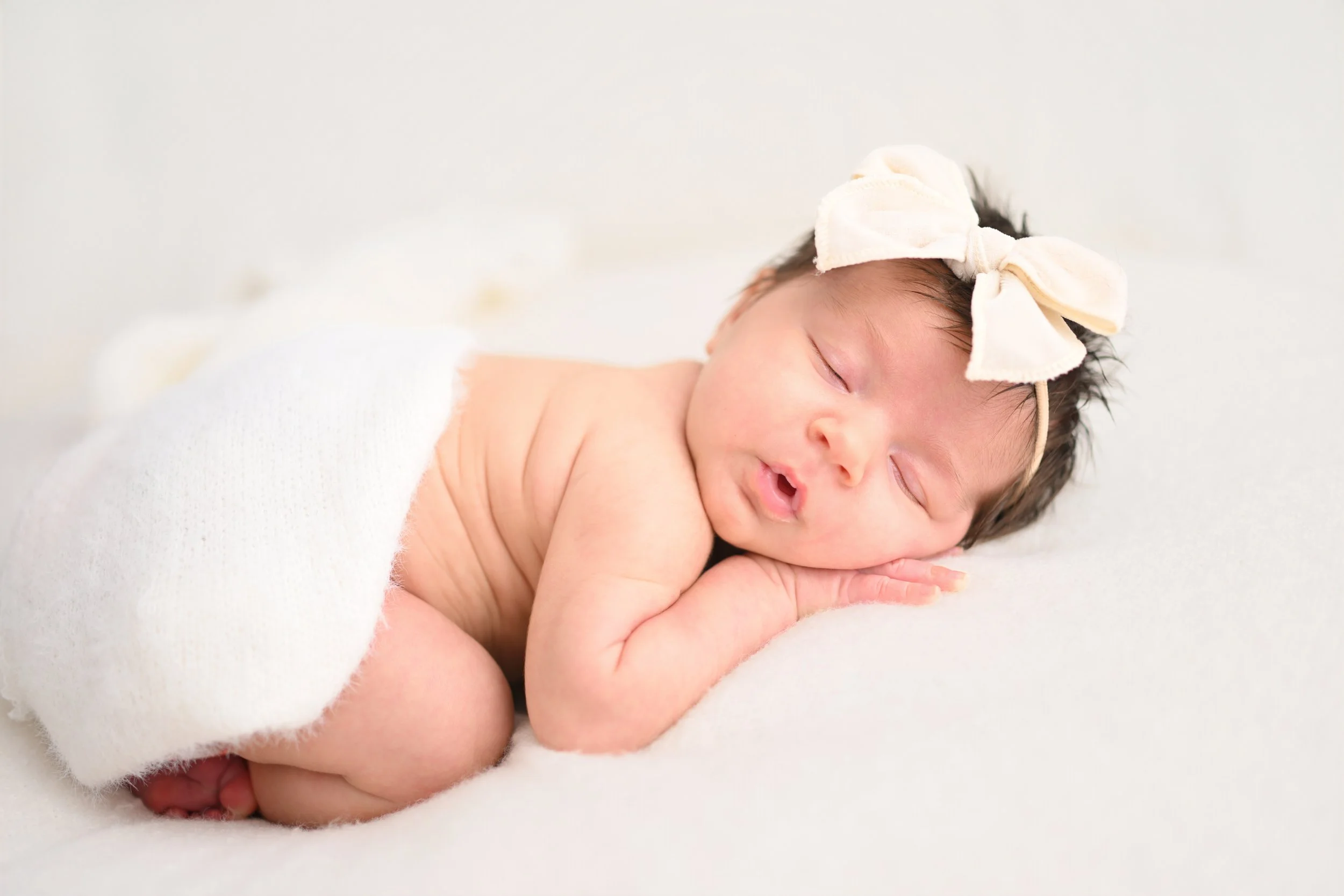 When Should You Book a Newborn Photographer in Melbourne, Florida?