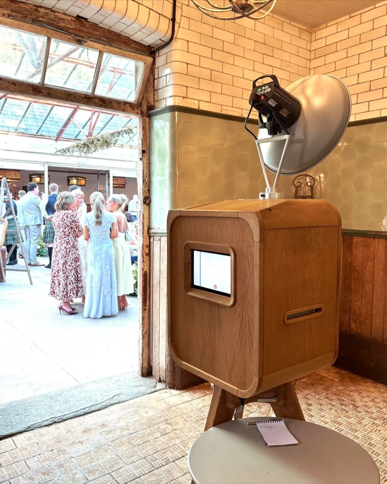 Spring has sprung and so have the sunny weddings 🌞🌷

Love being at @plasdinamcountryhouse