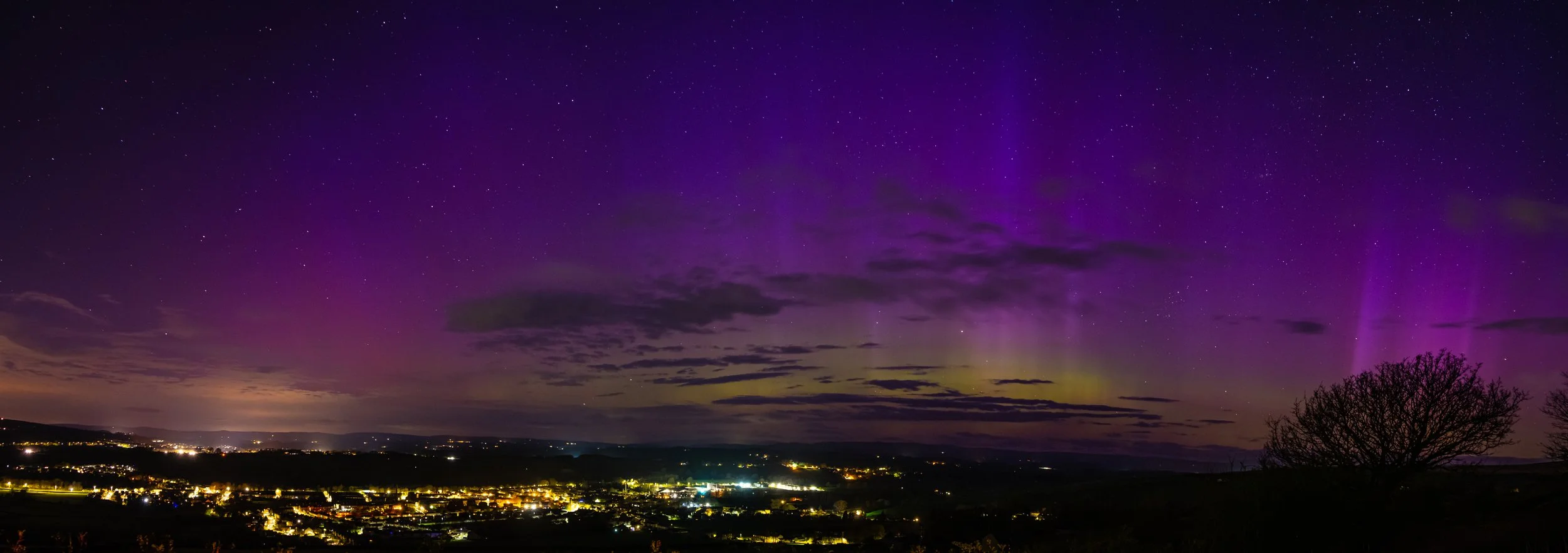 Aurora over Earby.jpg