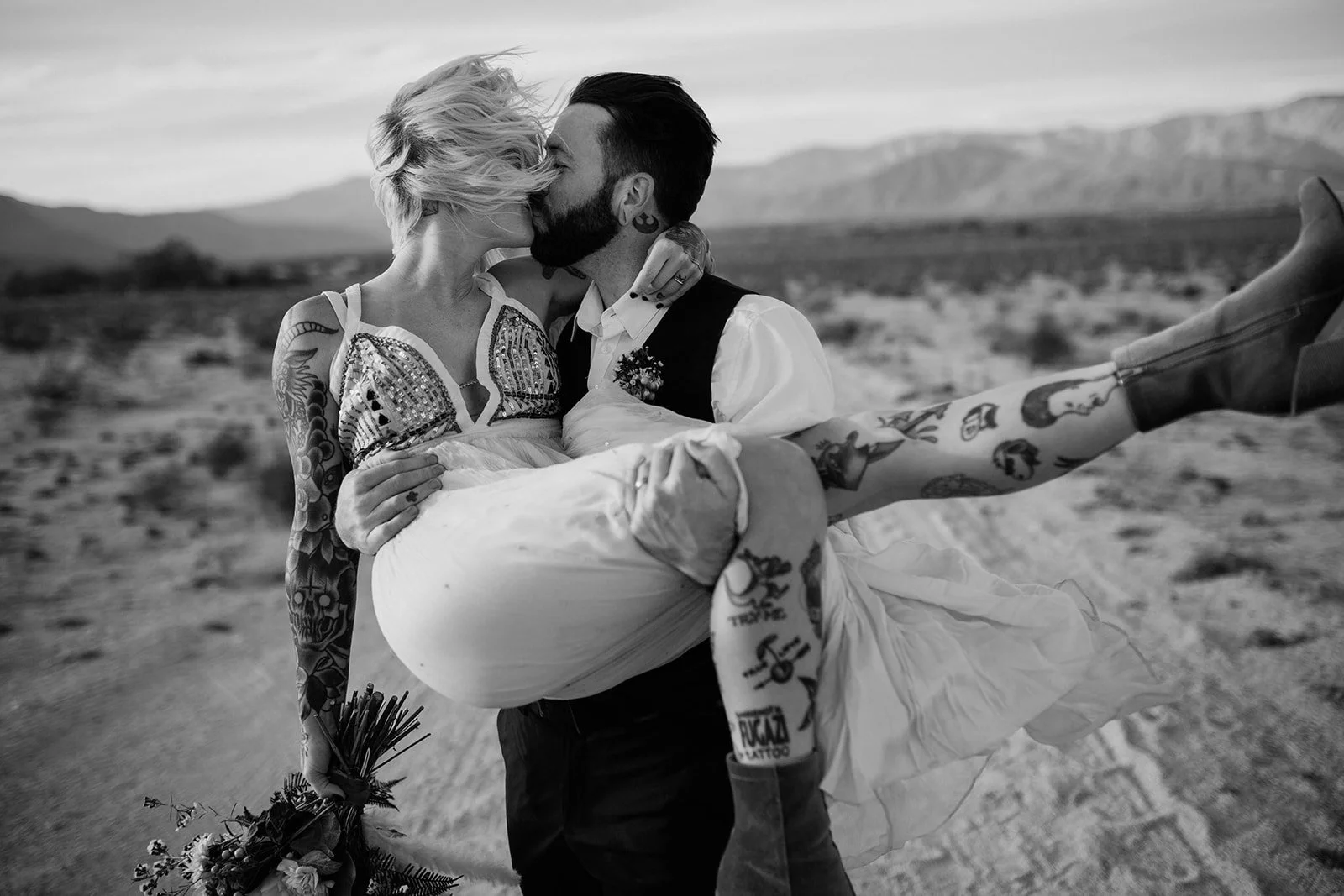 You Don’t Have to Be “Good at Posing” to Have Beautiful Wedding Photos