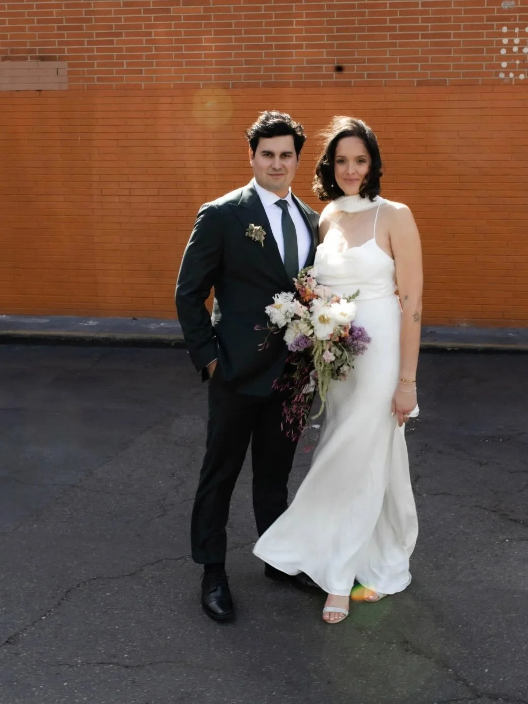 A great downtown San Diego venue with endless photography spots within a short few blocks? Look no further than @florathevenue ! 
Congrats again Claire + Jesse 🥂 
.
.
.
#sandiegoweddingvenue #sandiegoweddings #sandiegoweddingphotographer #wedding #s