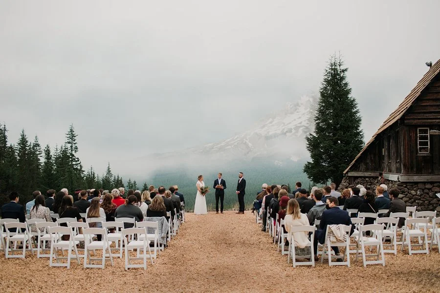 Wedding ceremony in Oregon