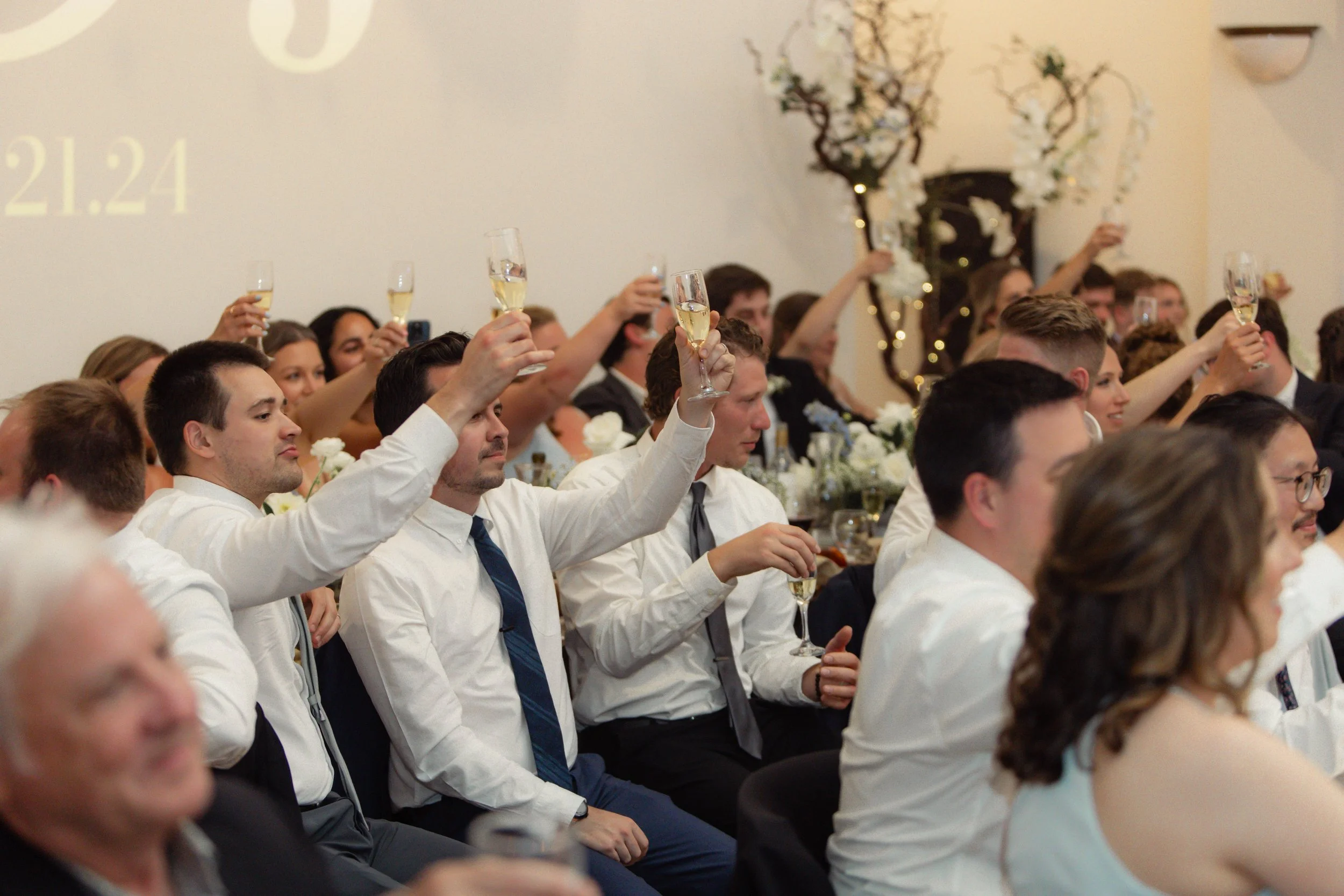 Candid photos of a wedding at The Wedding Bowl and Cuvier Club in La Jolla. San Diego wedding photography by Indigo West Photography.