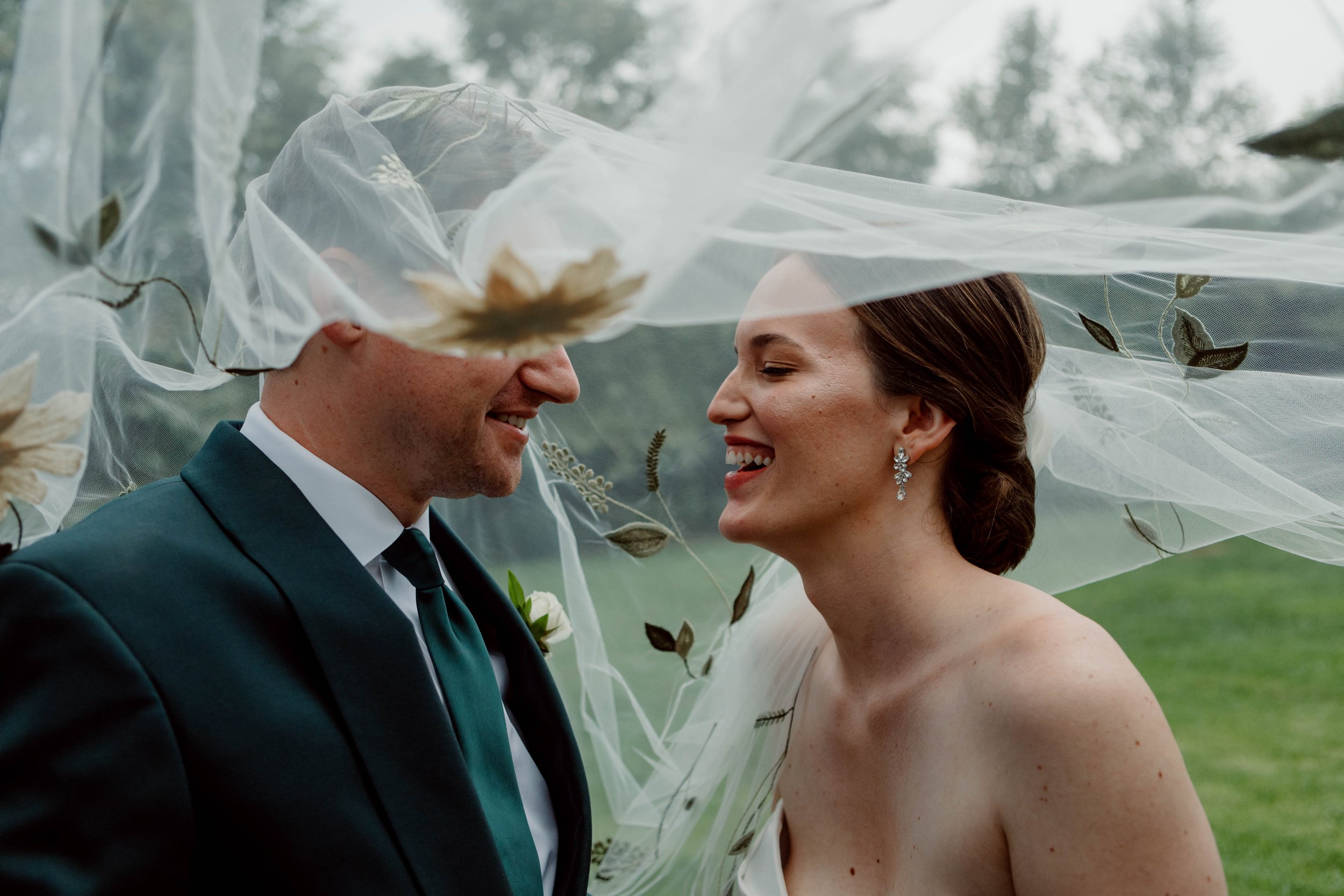Wedding at The Lodge at Malibou Lake. Wedding in Malibu, California. Indigo West Photography, serving weddings in Los Angeles and San Diego CA.