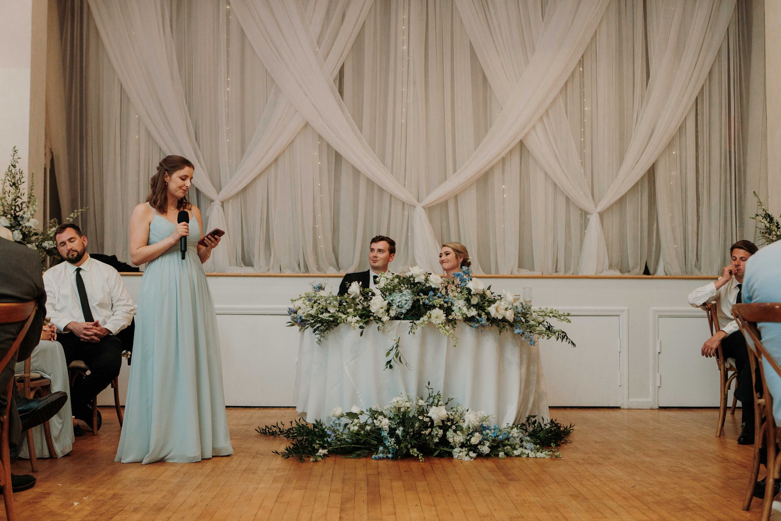 Candid photos of a wedding at The Wedding Bowl and Cuvier Club in La Jolla. San Diego wedding photography by Indigo West Photography.