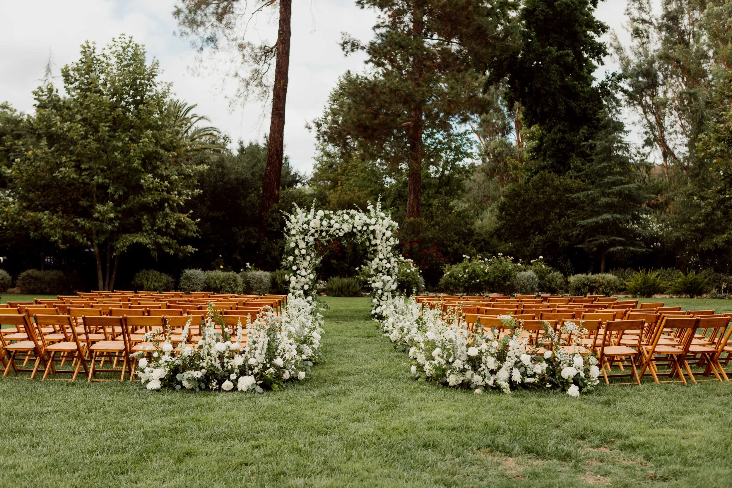 Wedding at The Lodge at Malibou Lake. Wedding in Malibu, California. Indigo West Photography, serving weddings in Los Angeles and San Diego CA.