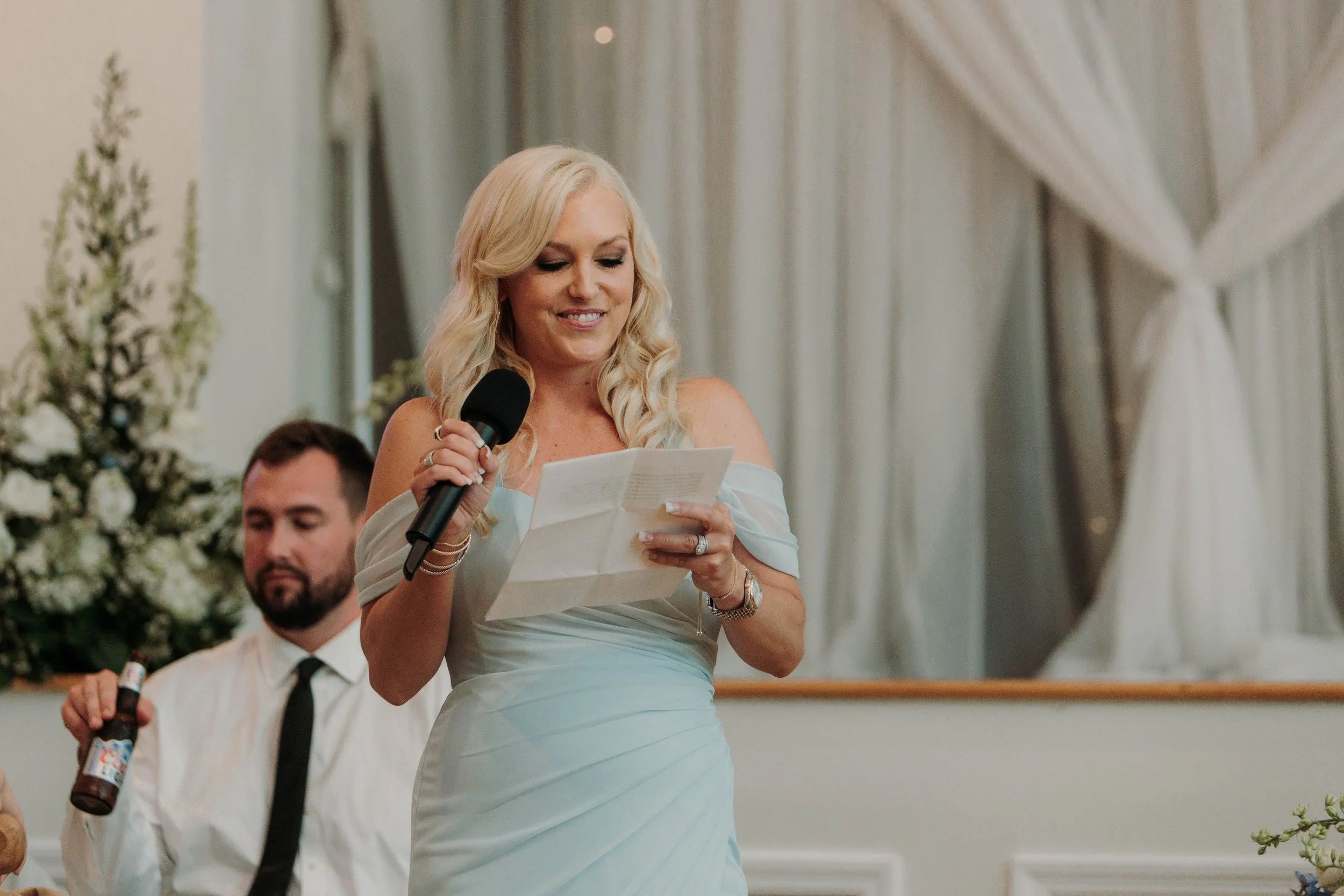 Candid photos of a wedding at The Wedding Bowl and Cuvier Club in La Jolla. San Diego wedding photography by Indigo West Photography.