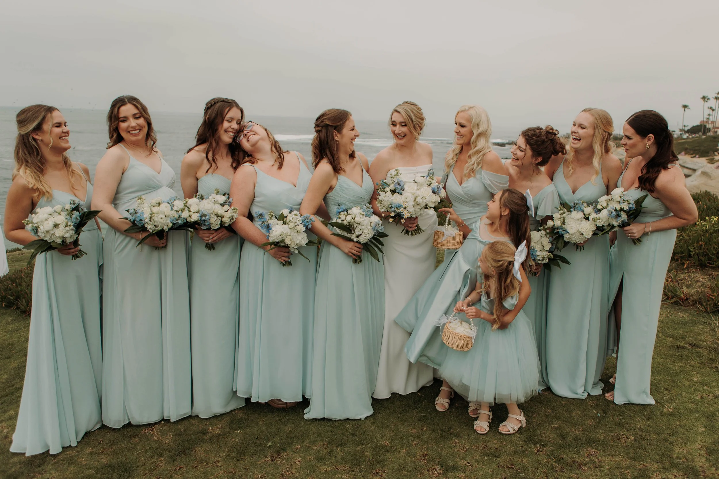 Candid photos of a wedding at The Wedding Bowl and Cuvier Club in La Jolla. San Diego wedding photography by Indigo West Photography.