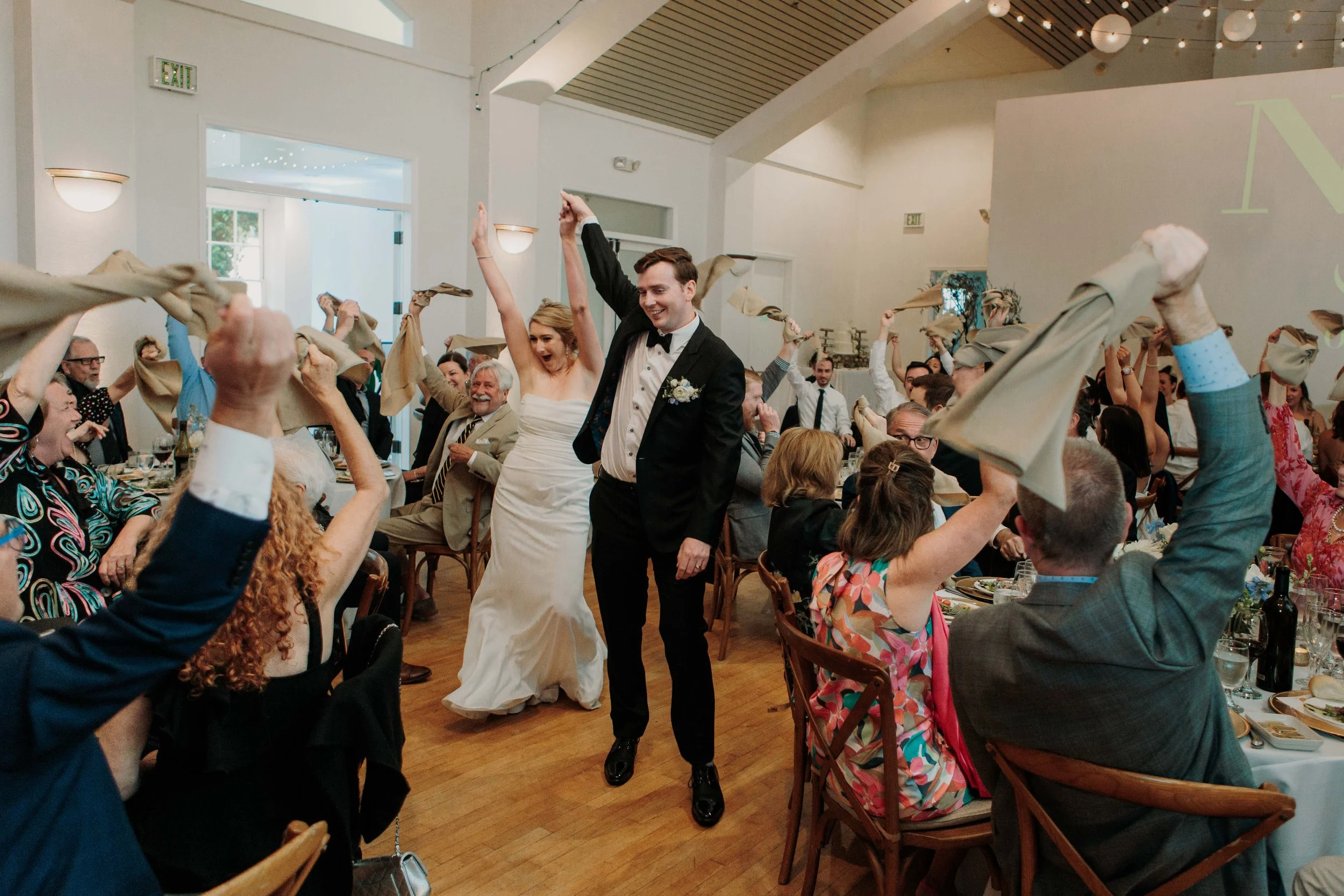 Candid photos of a wedding at The Wedding Bowl and Cuvier Club in La Jolla. San Diego wedding photography by Indigo West Photography.