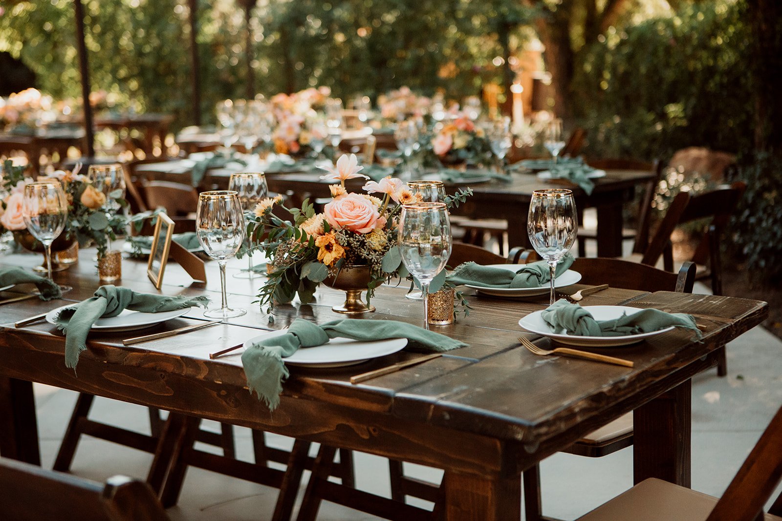 Temecula wedding venue reception tables.