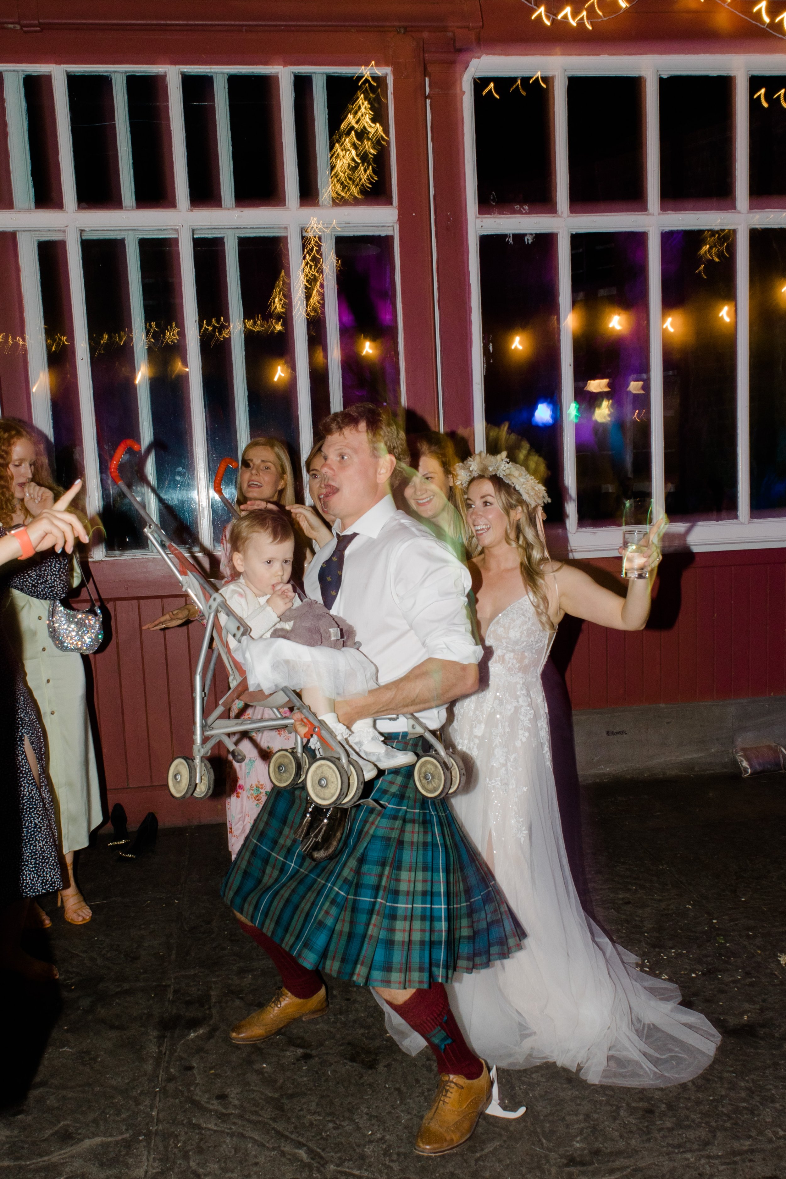 Katie & Simon Wedding Sneak peek-4.jpg