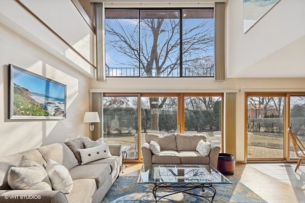 I have the honor of representing this architectural icon in Carriage Way of Burr Ridge. This home has been loved, meticulously maintained, and is full of details that will inspire. I adore the 2-story windows and the staircase that belongs in Archite