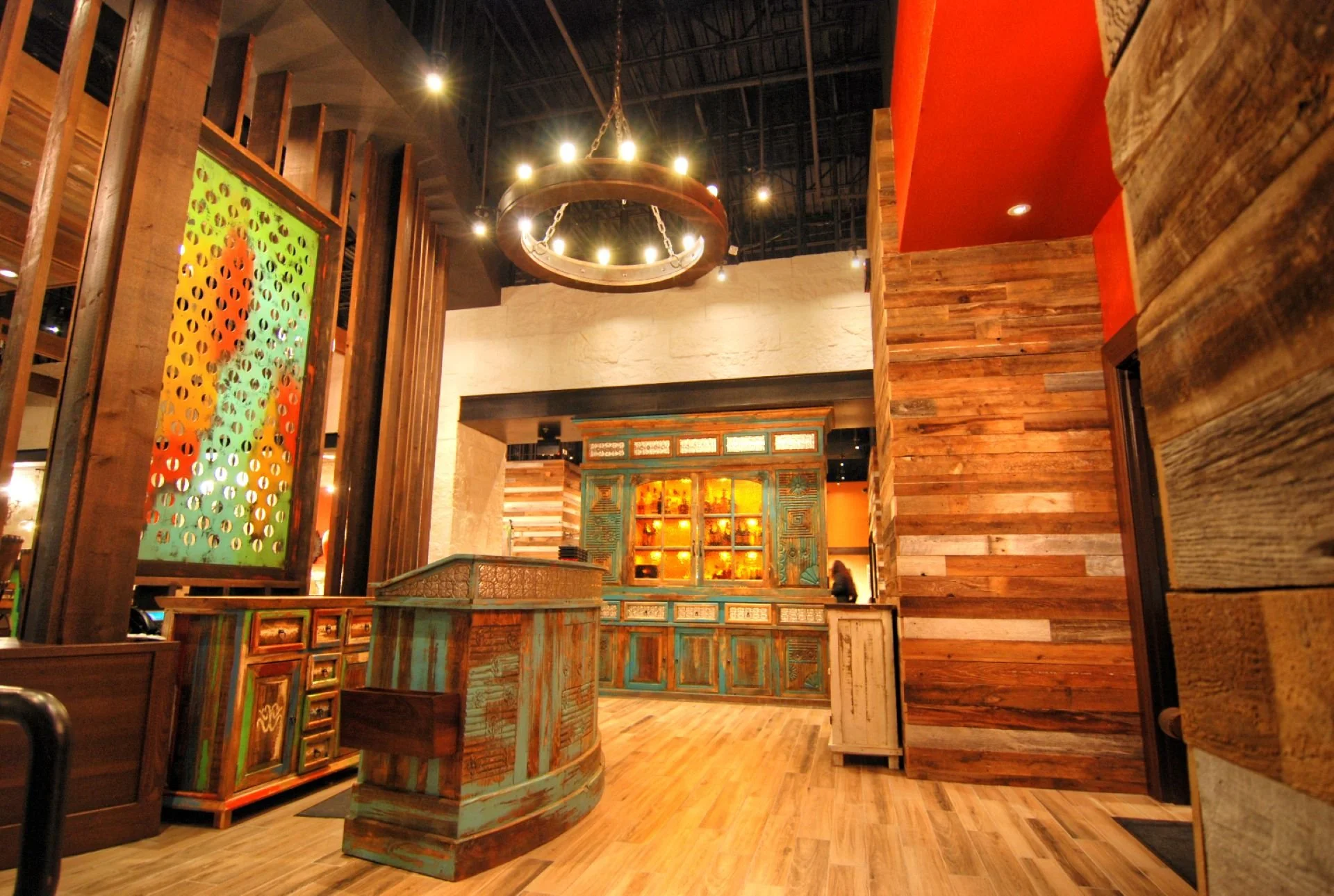 resizeUncle Julio Durham Interio Photo 3.jpg