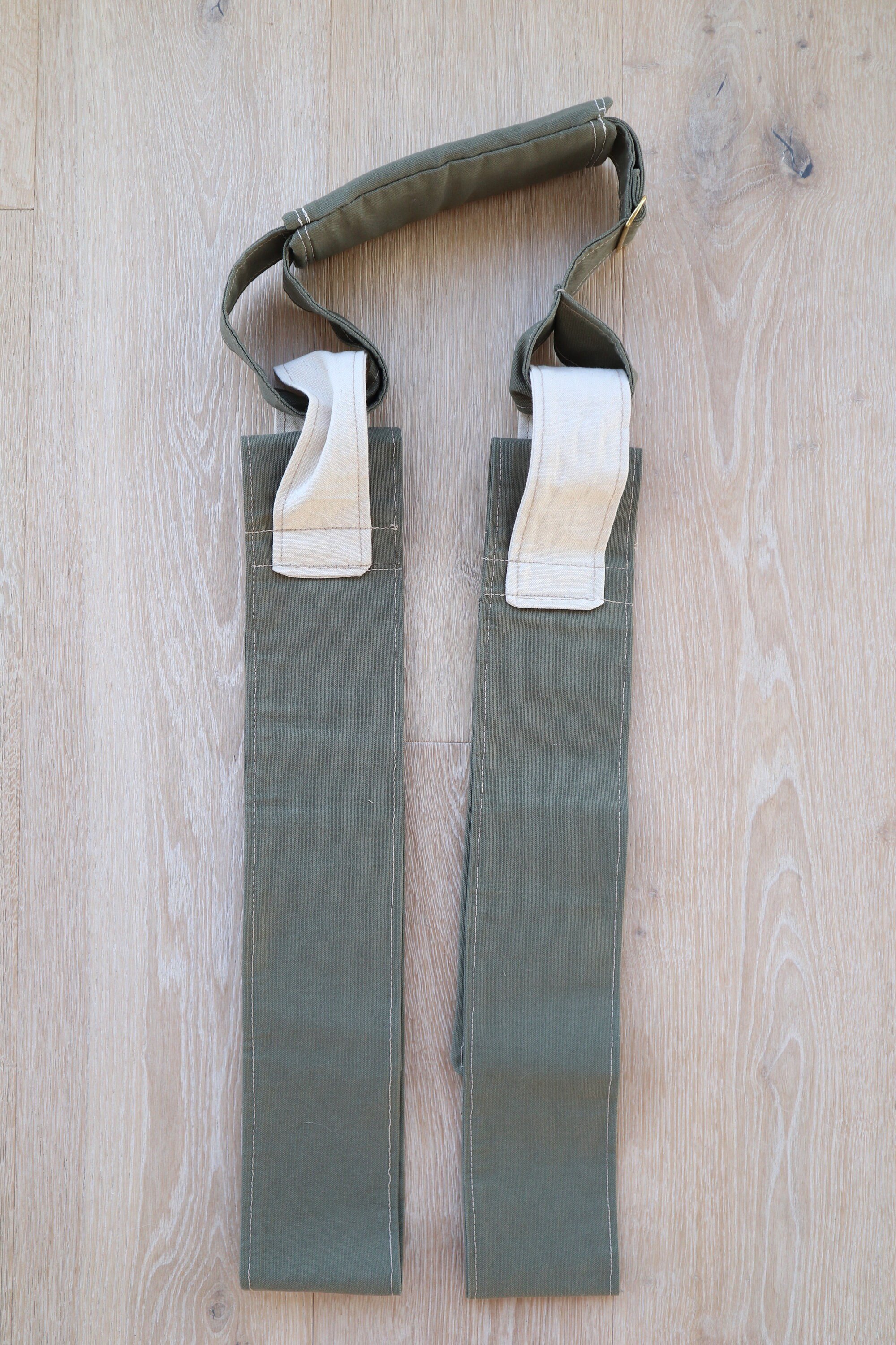 https://i.etsystatic.com/26154112/r/il/b347d9/4456367421/il_fullxfull.4456367421_rxxs.jpg