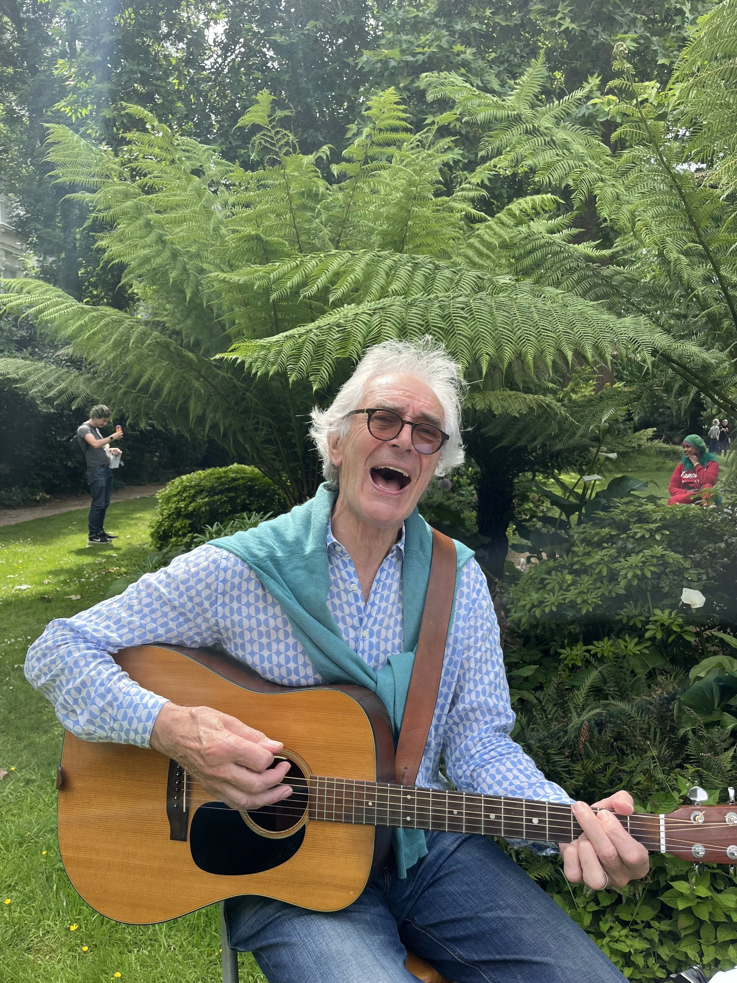 Dik Cadbury performing for Open London Gardens 2026