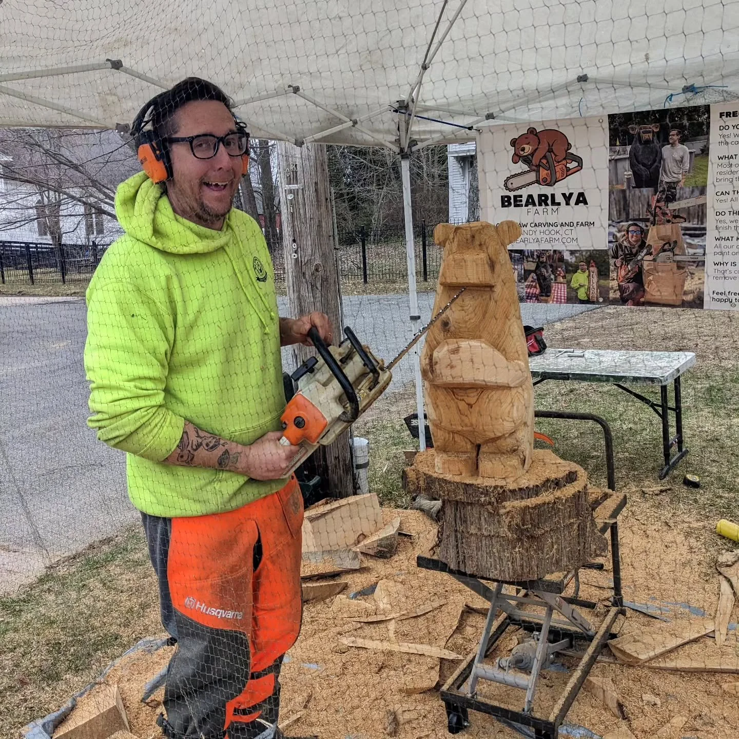 Carving demo at Hebron Maple Fest! Come say hi! 7 main st, Hebron CT! Here till four. Hopefully no rain ☔