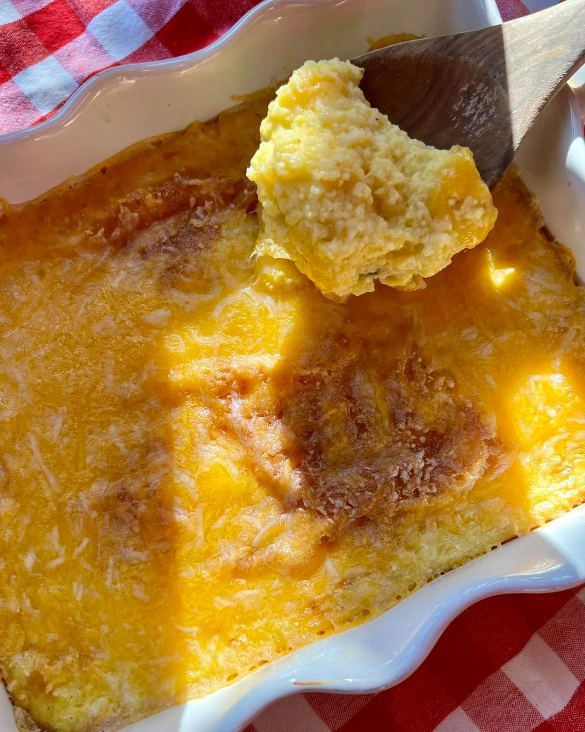 🧈 Stone-ground, creamy, buttery grits topped with melted cheddar&mdash;new to our vacaytering menu! 

🧈 Reheat &amp; enjoy in the comfort of your cozy cabin!