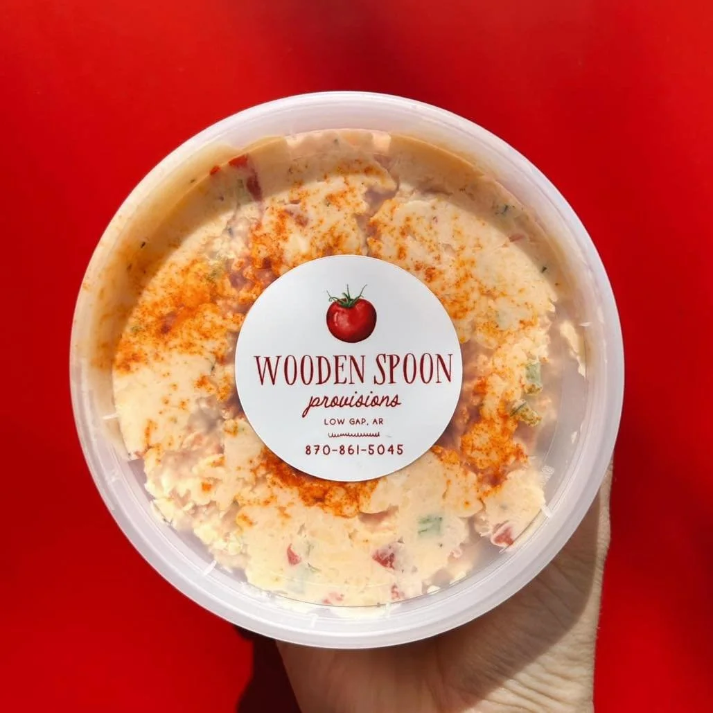 🧀 Pimento cheese lovers&hellip; this one&rsquo;s for you!! Taking pimento cheese orders 3/8&ndash;3/14.

$8 &bull; Half Pint
$16 &bull; Pint

🧀 Pick up in Jasper, Low Gap, or Ponca. Message me to place your order &amp; schedule pickup!