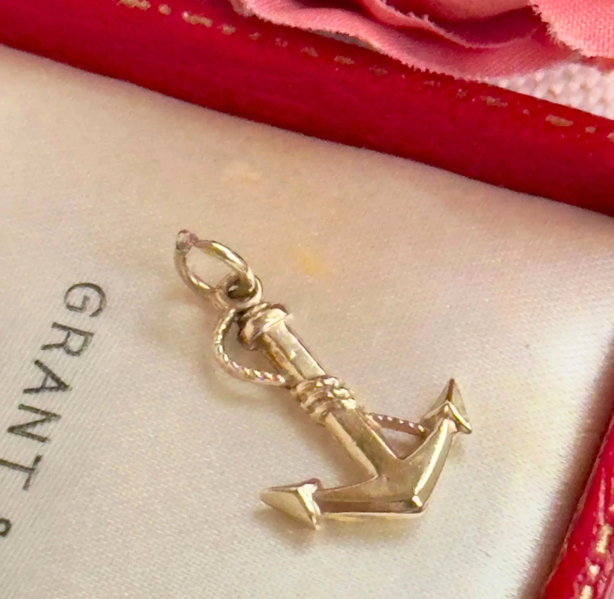 Vintage 9ct Gold Anchor Charm (comes with FREE sterling silver chain)