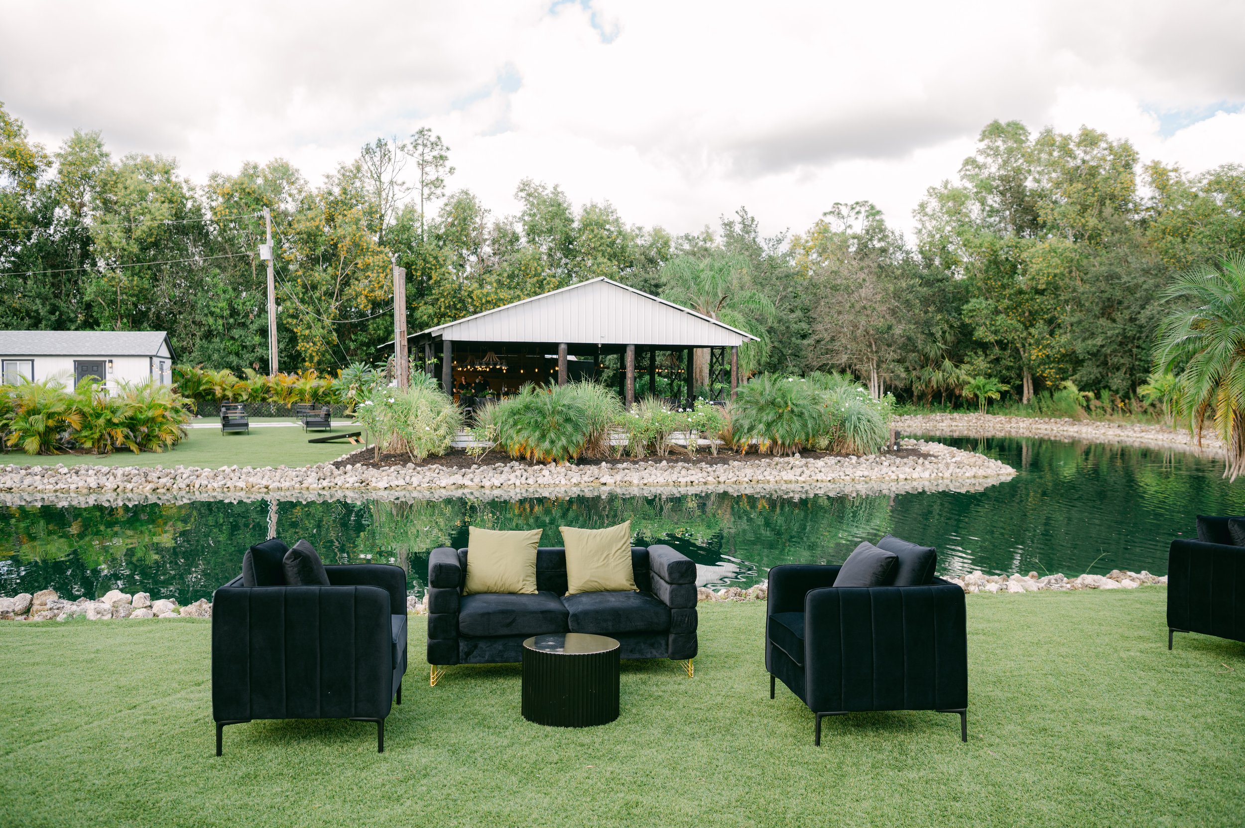 PHOTOGRAPHY BY: STELLA PASCHALL