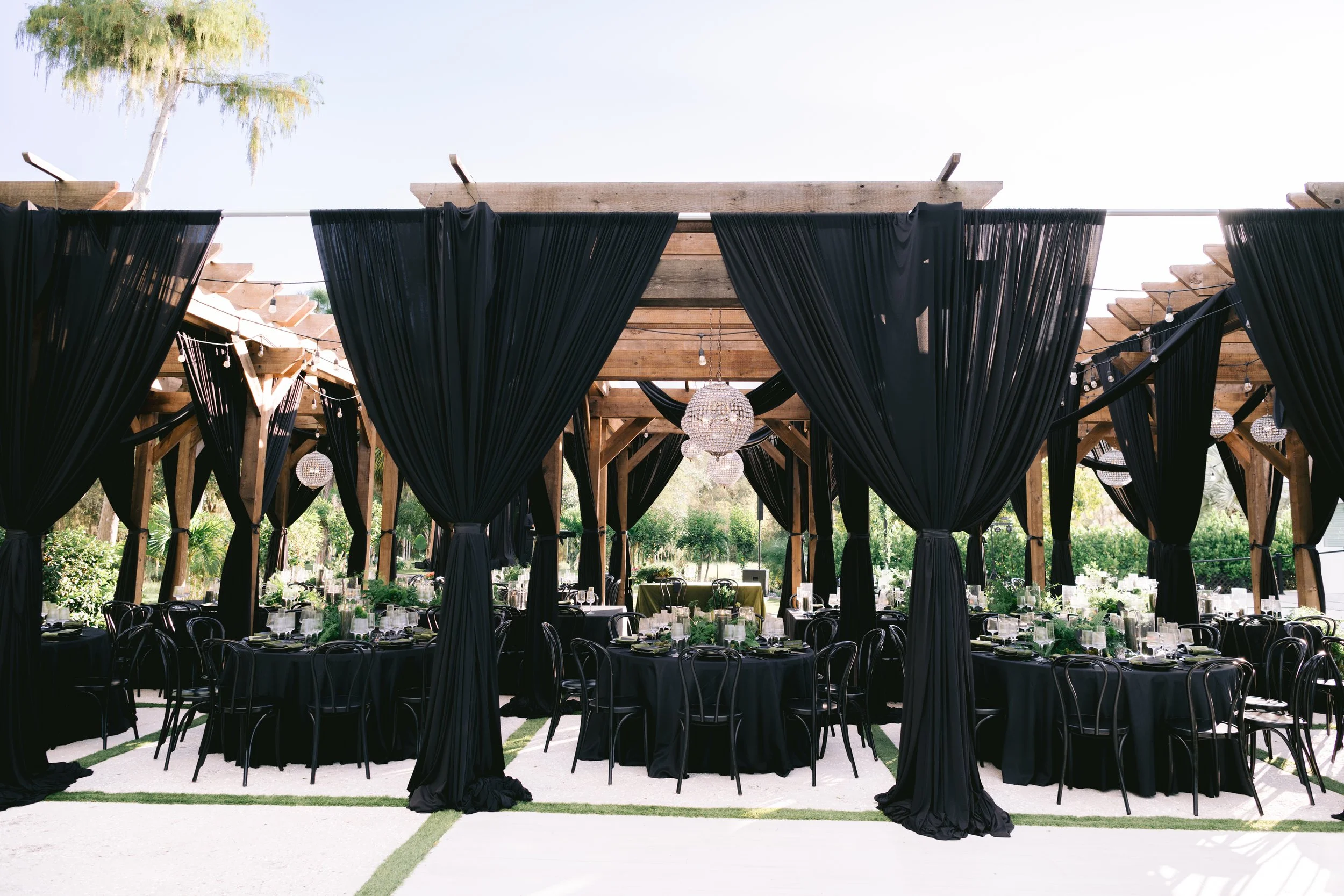 PHOTOGRAPHY BY: STELLA PASCHALL