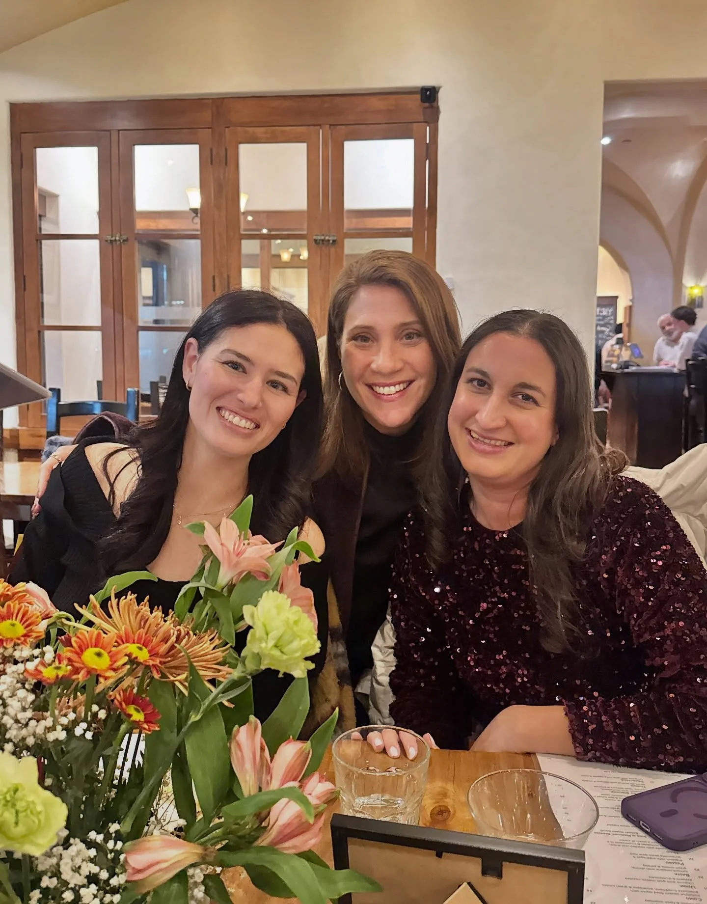 These two met around my dining room table, in one of my masterminds last year.

That meeting blossomed into something special&hellip; 

Two female business owners who are now friends, who support each other, work side by side, and dared to produce a 