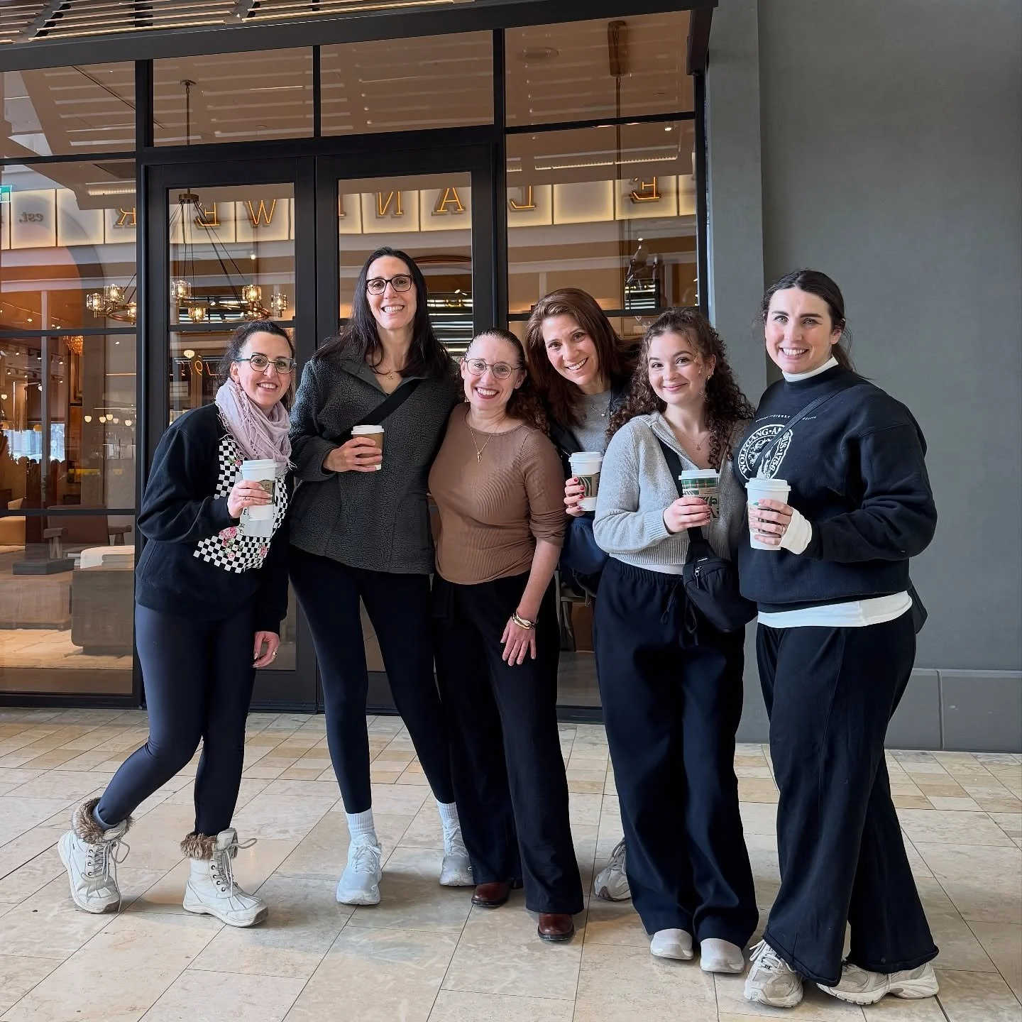 We sipped, we stepped, we spoke! 
No snow or frigid temps were holding us back 🤪

Wanna join next time? 
Drop an emoji in the comments and I&rsquo;ll send you the deets! 

Happy weekend 
L xx