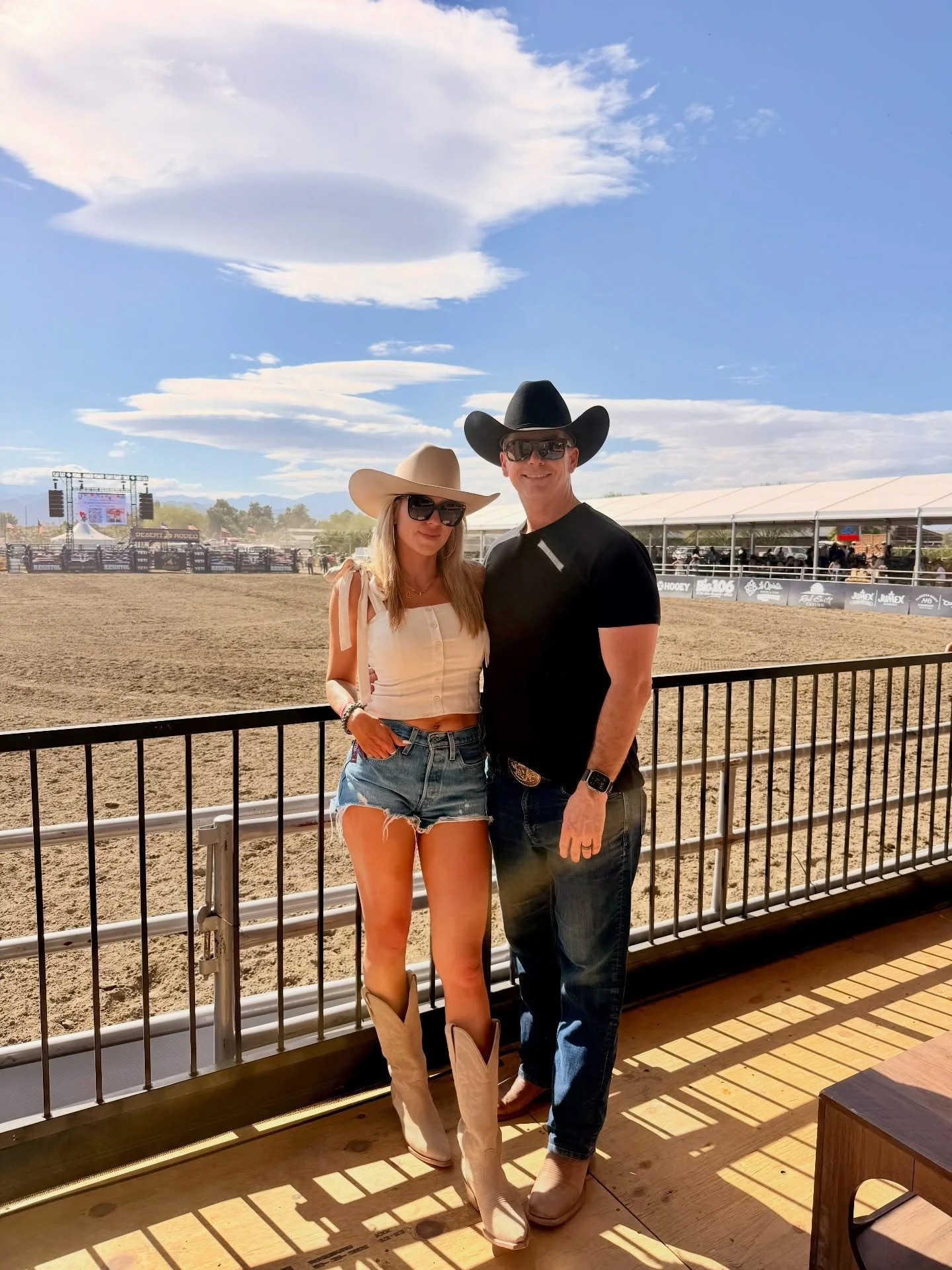 🤠 Desert Rodeo Day 1&hellip; and it did NOT disappoint

There&rsquo;s just something about the energy out here&hellip; the dust in the air, the sound of hooves hitting the ground, and that crowd that shows up ready for a good time 🔥

From heart-pou