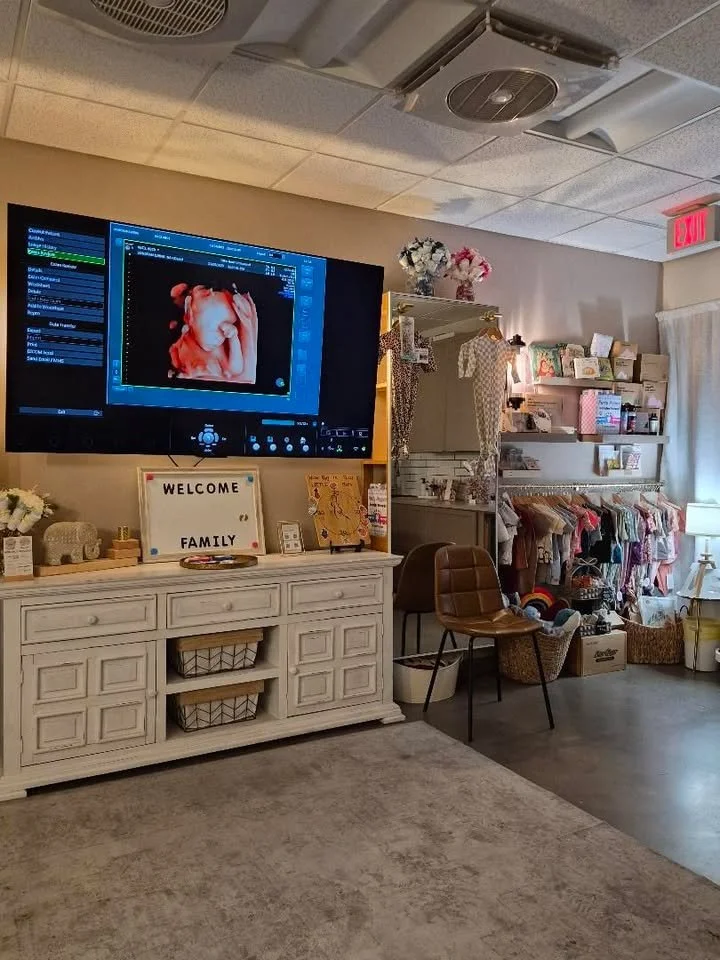 Little buns ultrasound boutique, large tv for family viewing. can seat up to 10 guests 
