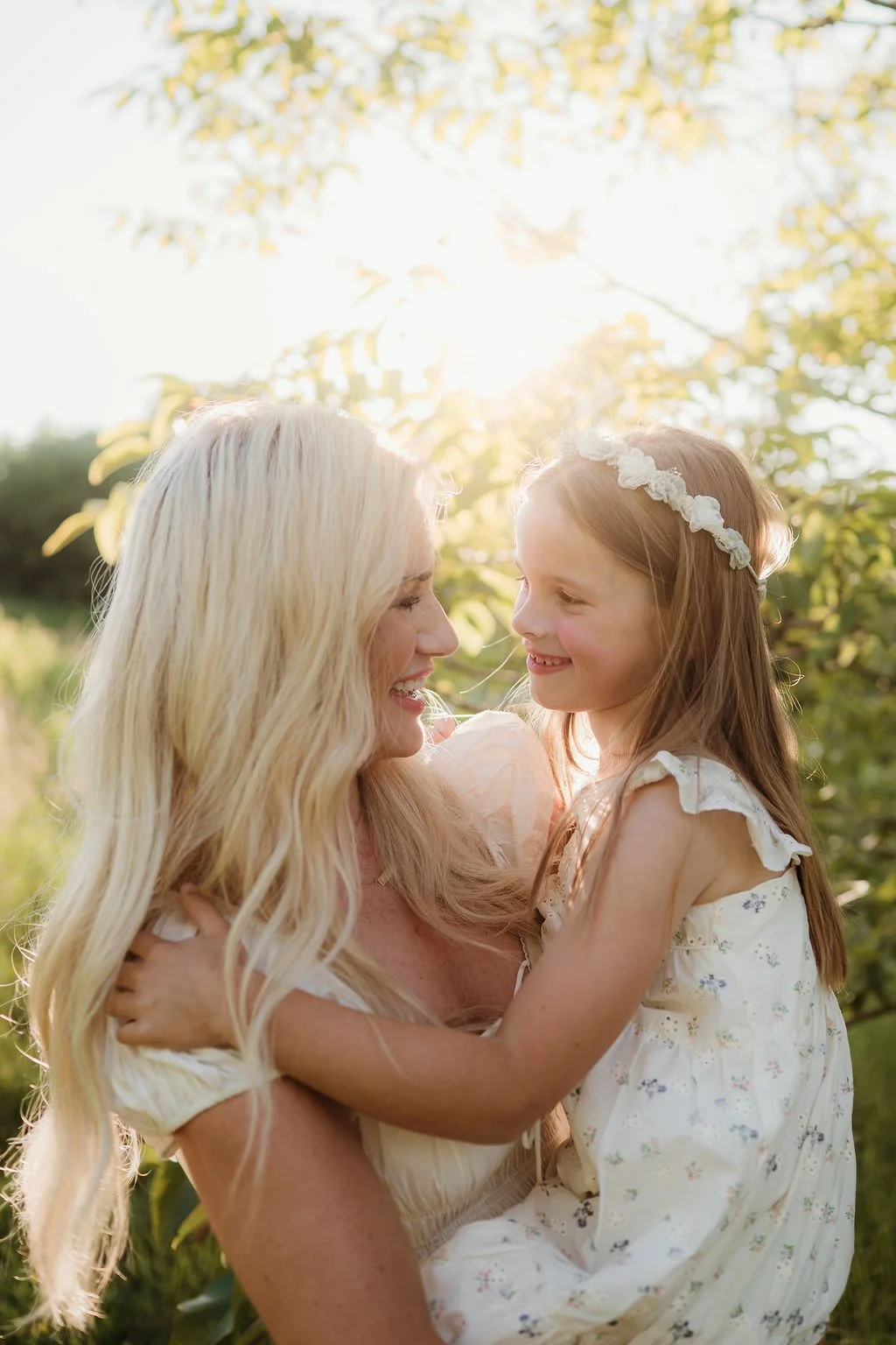 Cheltenham-outdoor-family-photographer-Morrow-13.jpg