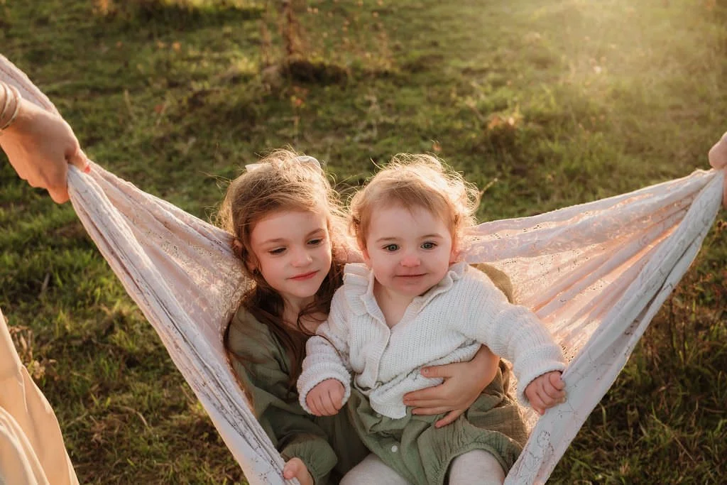 Cheltenham-outdoor-family-photographer-Mcinnes-81.jpg