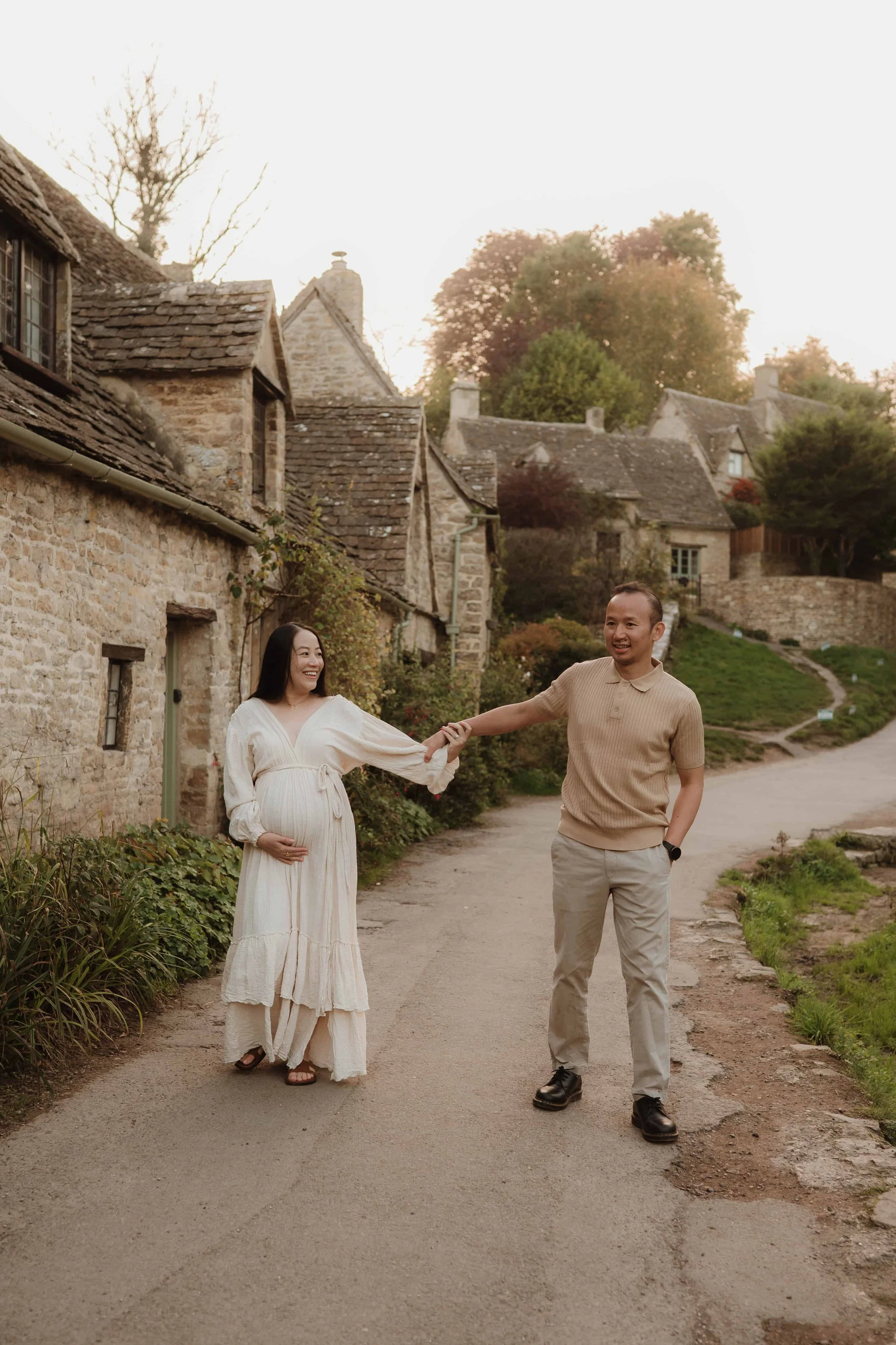 pregnancy-photoshoot-in-the-cotswolds.jpg
