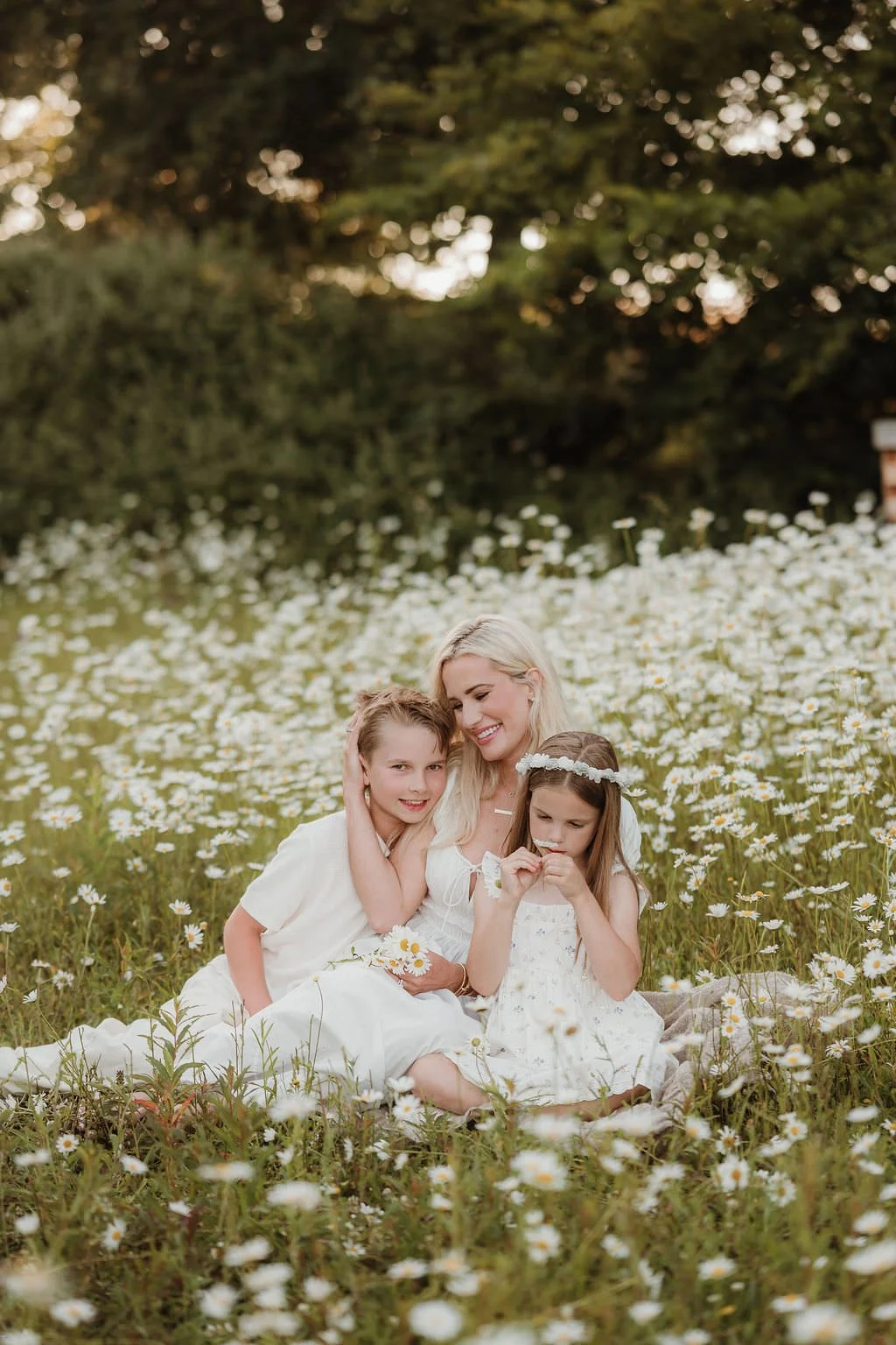 Cheltenham-outdoor-family-photographer-Morrow-34.jpg