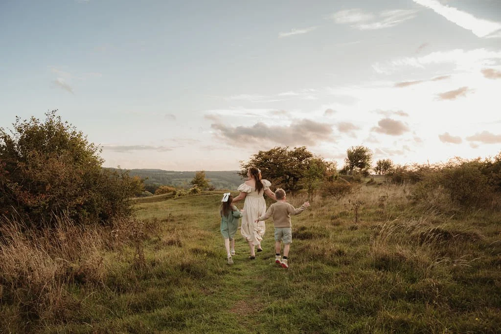 Cheltenham-outdoor-family-photographer-Mcinnes-4.jpg