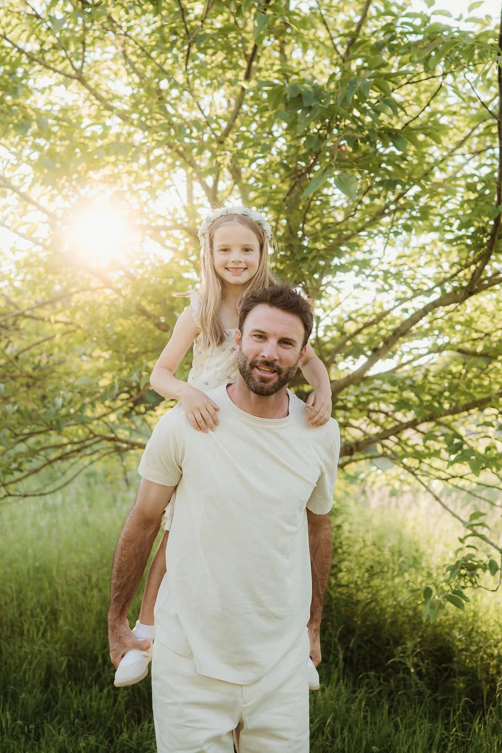 Cheltenham-outdoor-family-photographer-Morrow-19.jpg